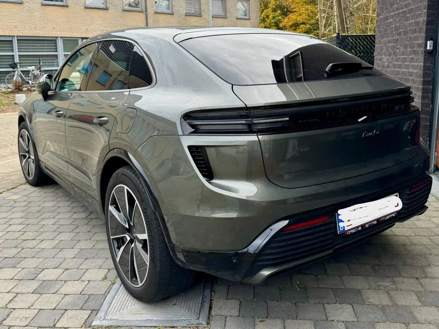 Porsche Macan Macan Turbo Vert - 2