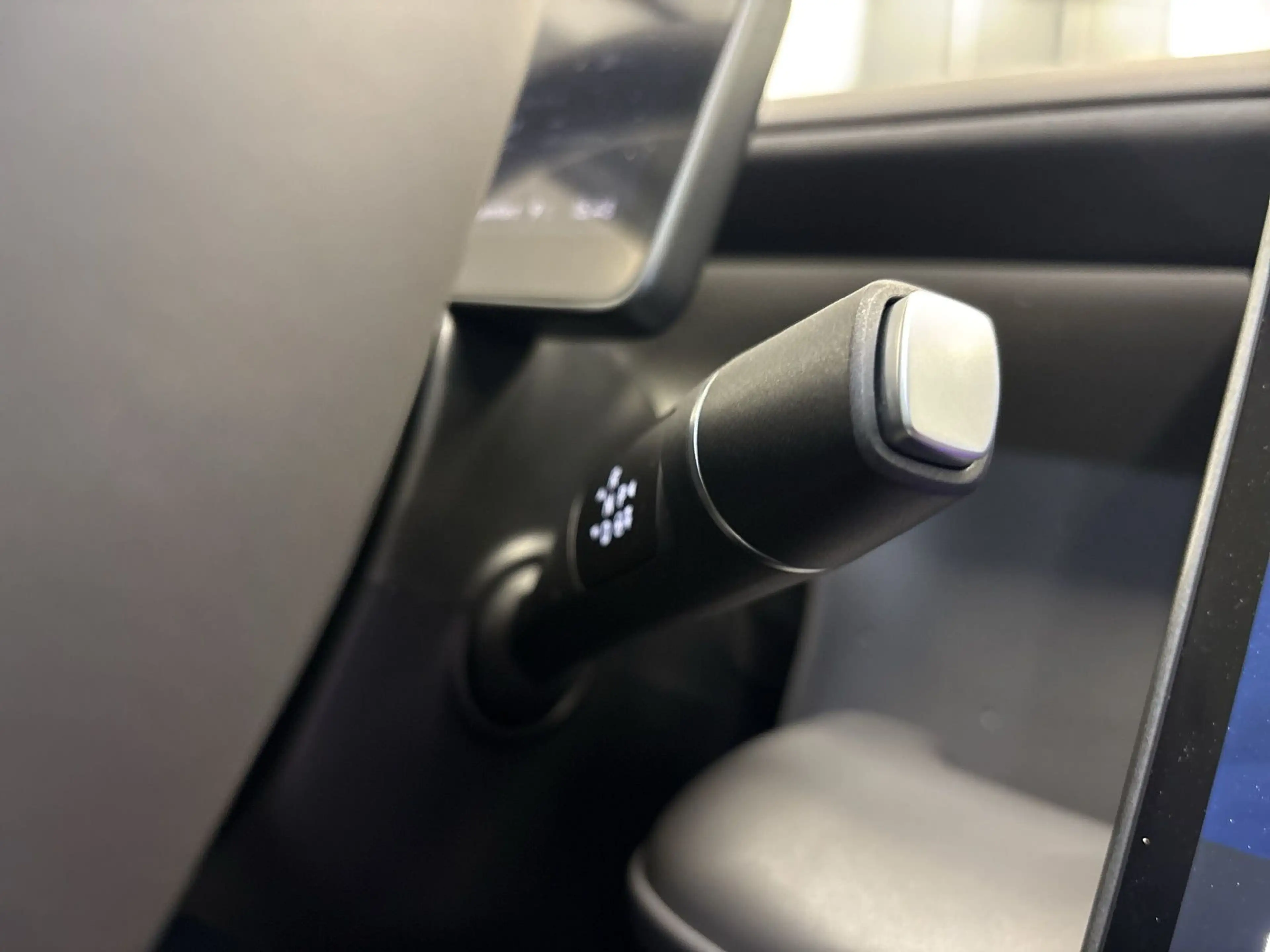 Leapmotor B10 Design Pro Max Panoramaglasdach, Soundsystem — photo 17