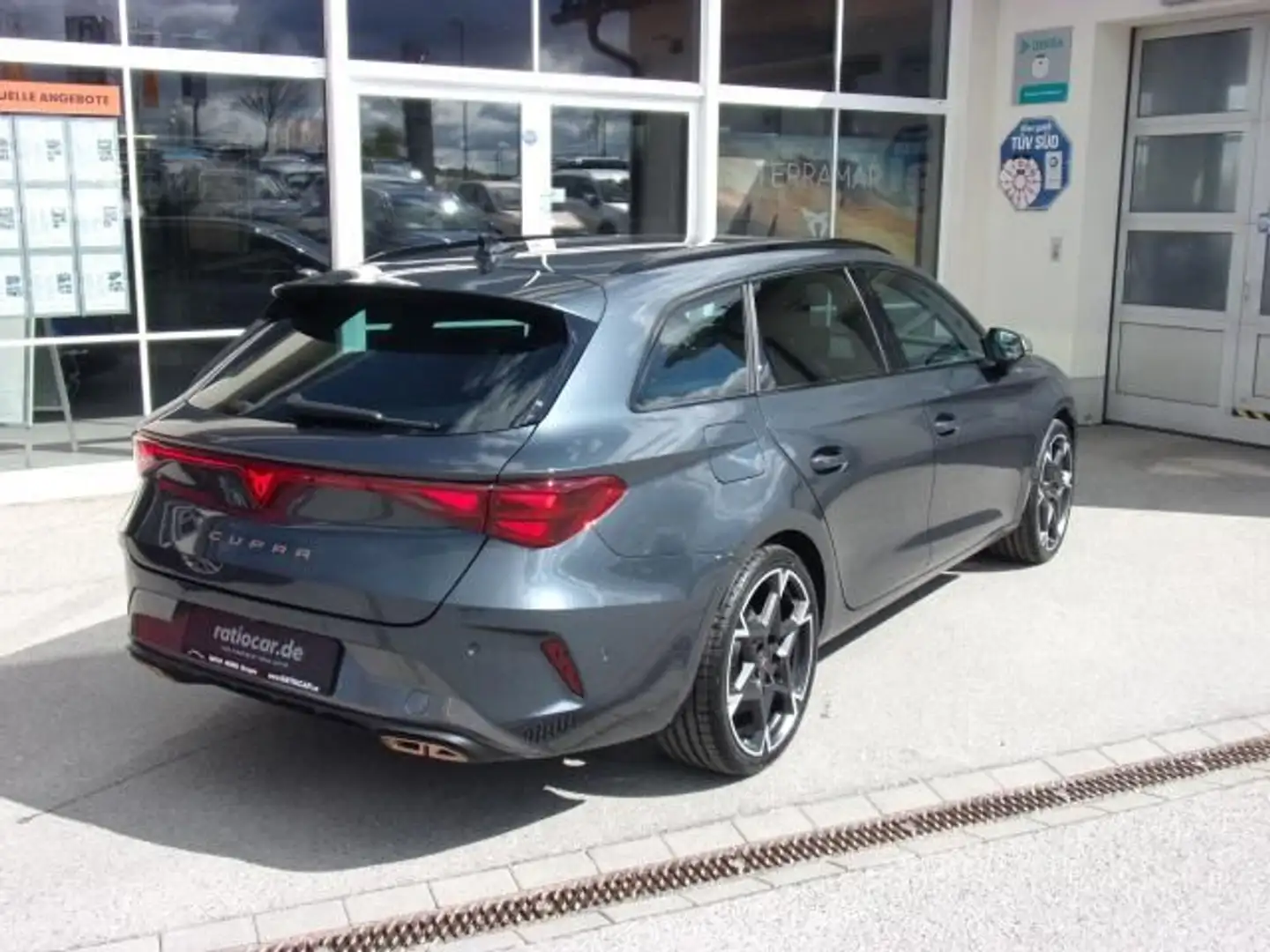 CUPRA Leon LEON SPORTSTOURER 1.5 TSI E-HYBRID DSG AHK-VORB. Grau - 2