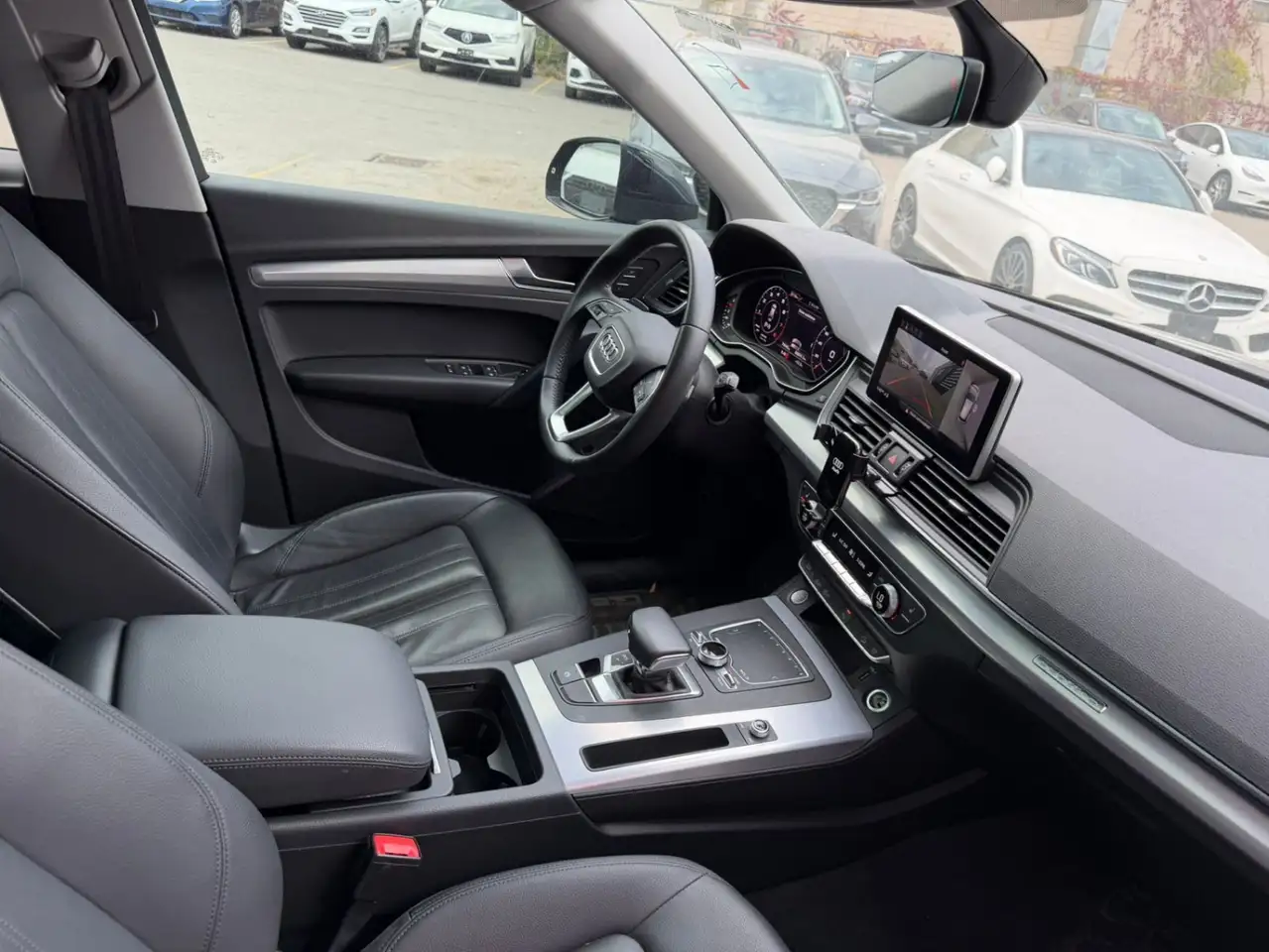 Audi Q5 снимка Audi Q5