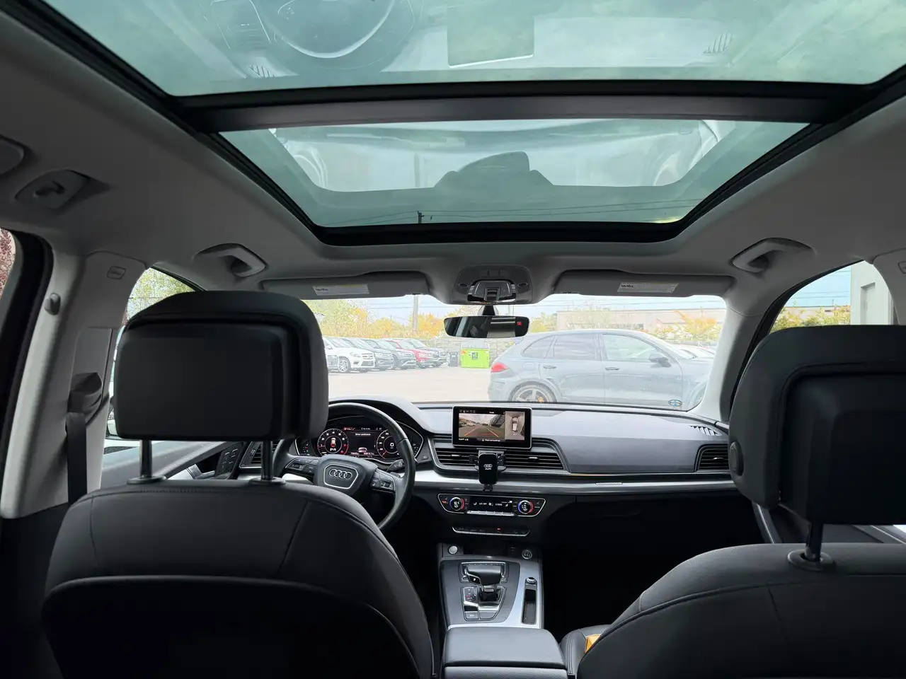 Audi Q5 снимка Audi Q5