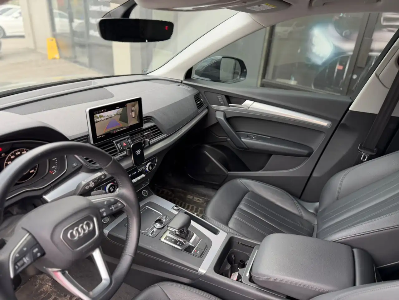 Audi Q5 снимка Audi Q5