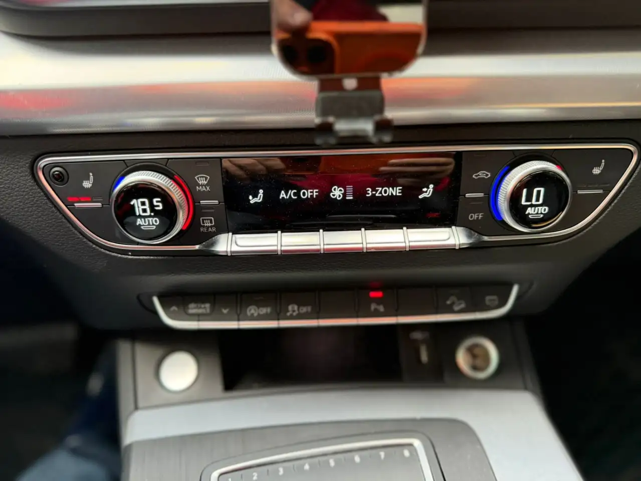 Audi Q5 снимка Audi Q5
