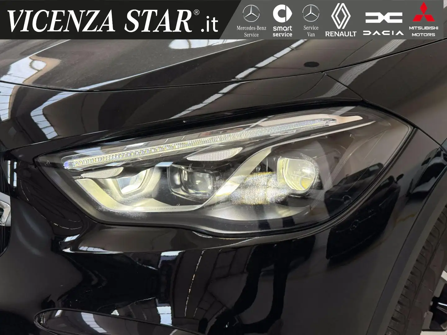 Mercedes-Benz GLA 180 d PROGRESSIVE ADVANCED Nero - 2