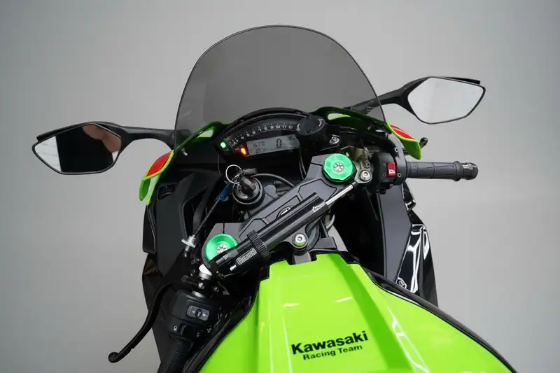 Kawasaki Ninja ZX-10R - foto 5