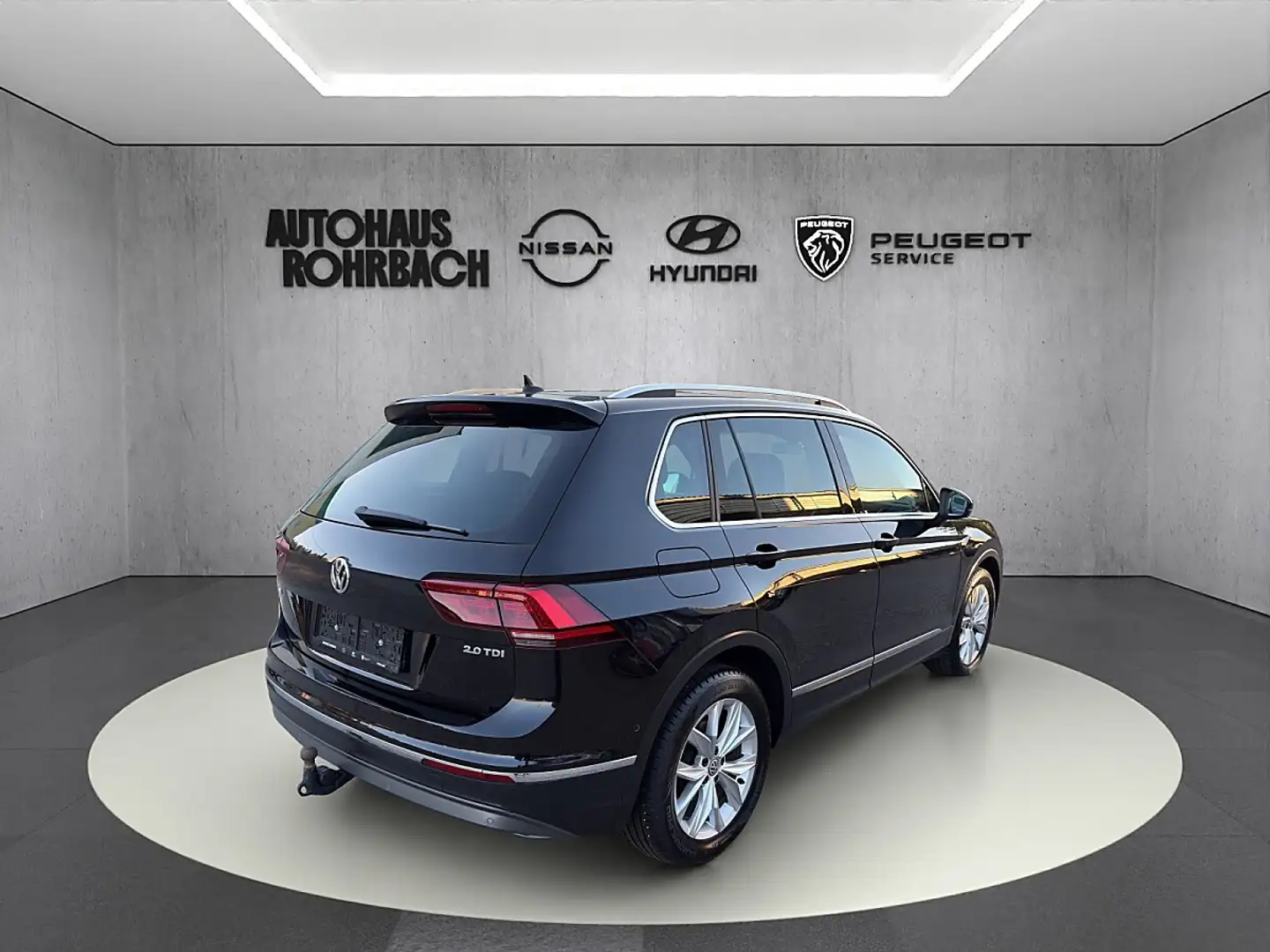 Volkswagen Tiguan 2.0 TDI BMT Highline Schwarz - 2