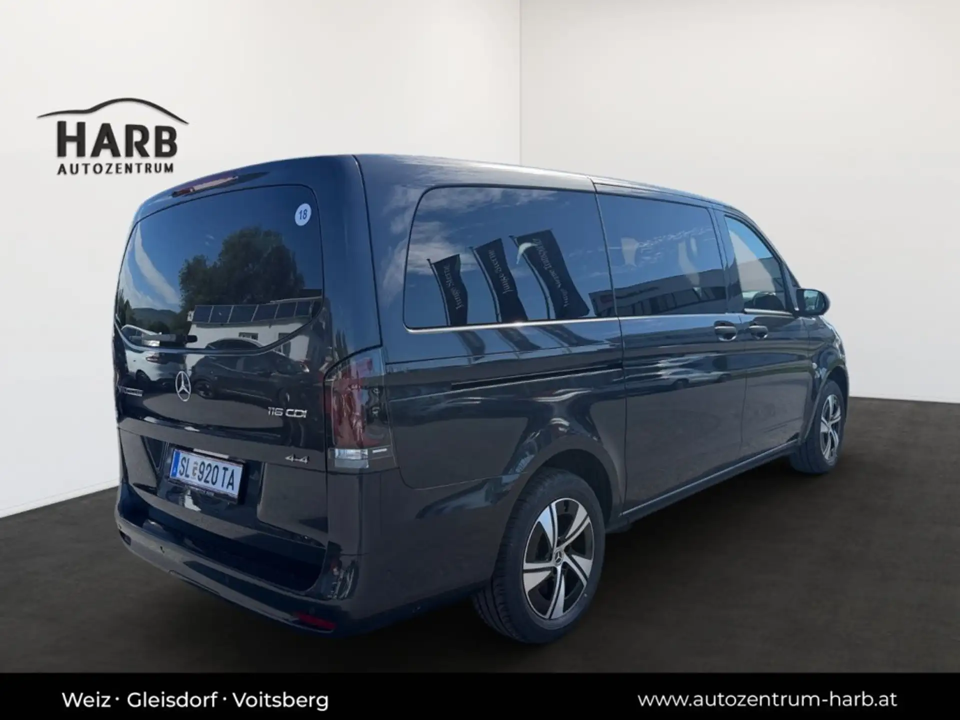 벤츠 Mercedes-Benz Vito 116 2025 네이비 사진 6