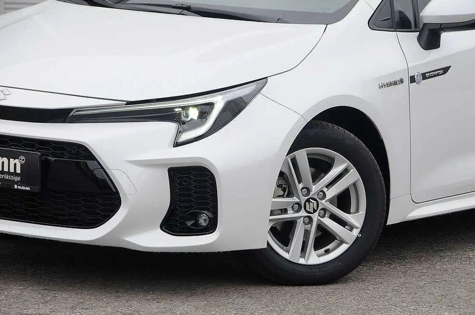 Suzuki Swace flash 1.8 HEV Automatik Vollausstattung GLX Weiß - 2