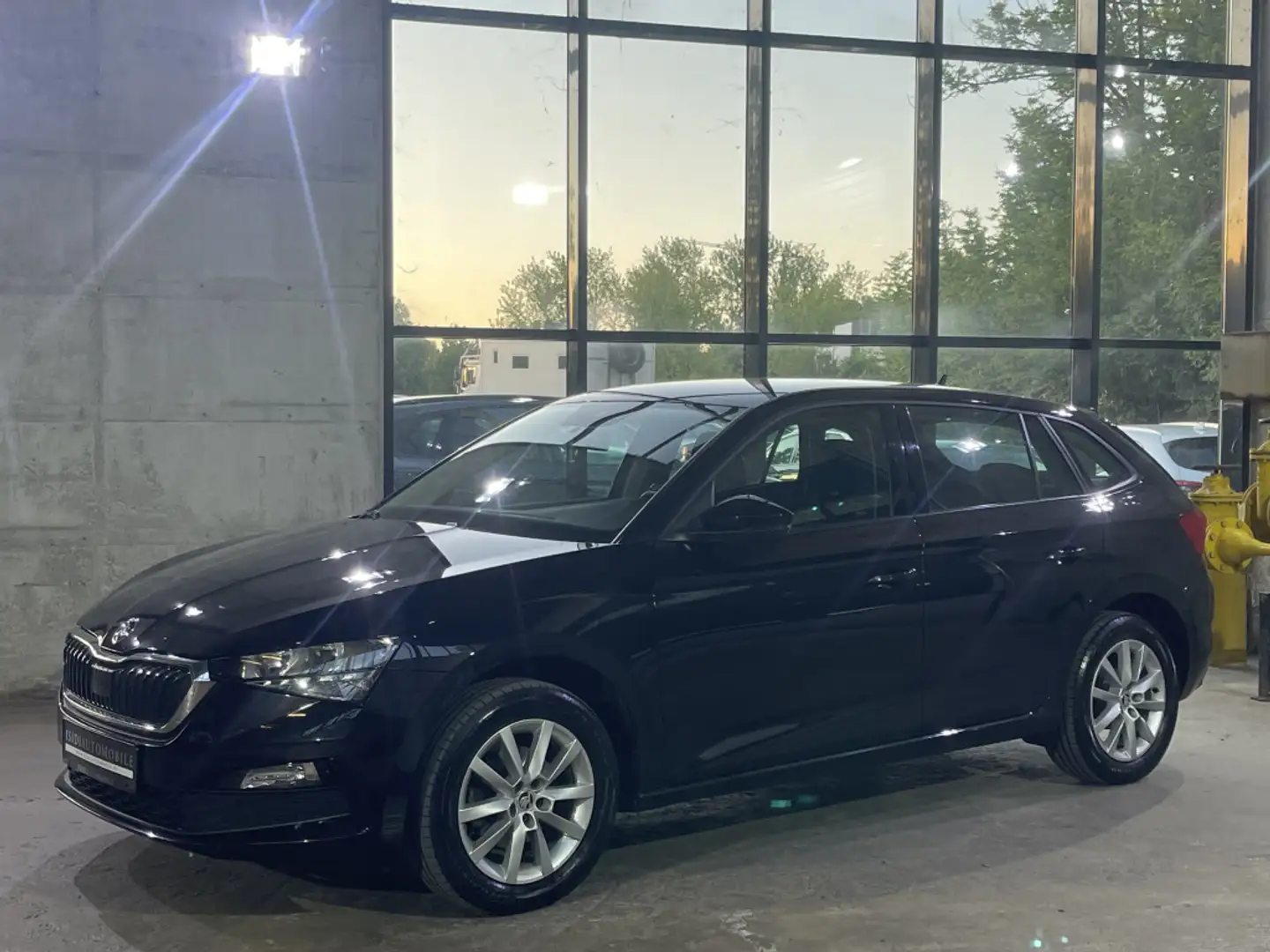 Skoda Scala Ambition LED Navi VirutalCockpit CarPlay Schwarz - 2