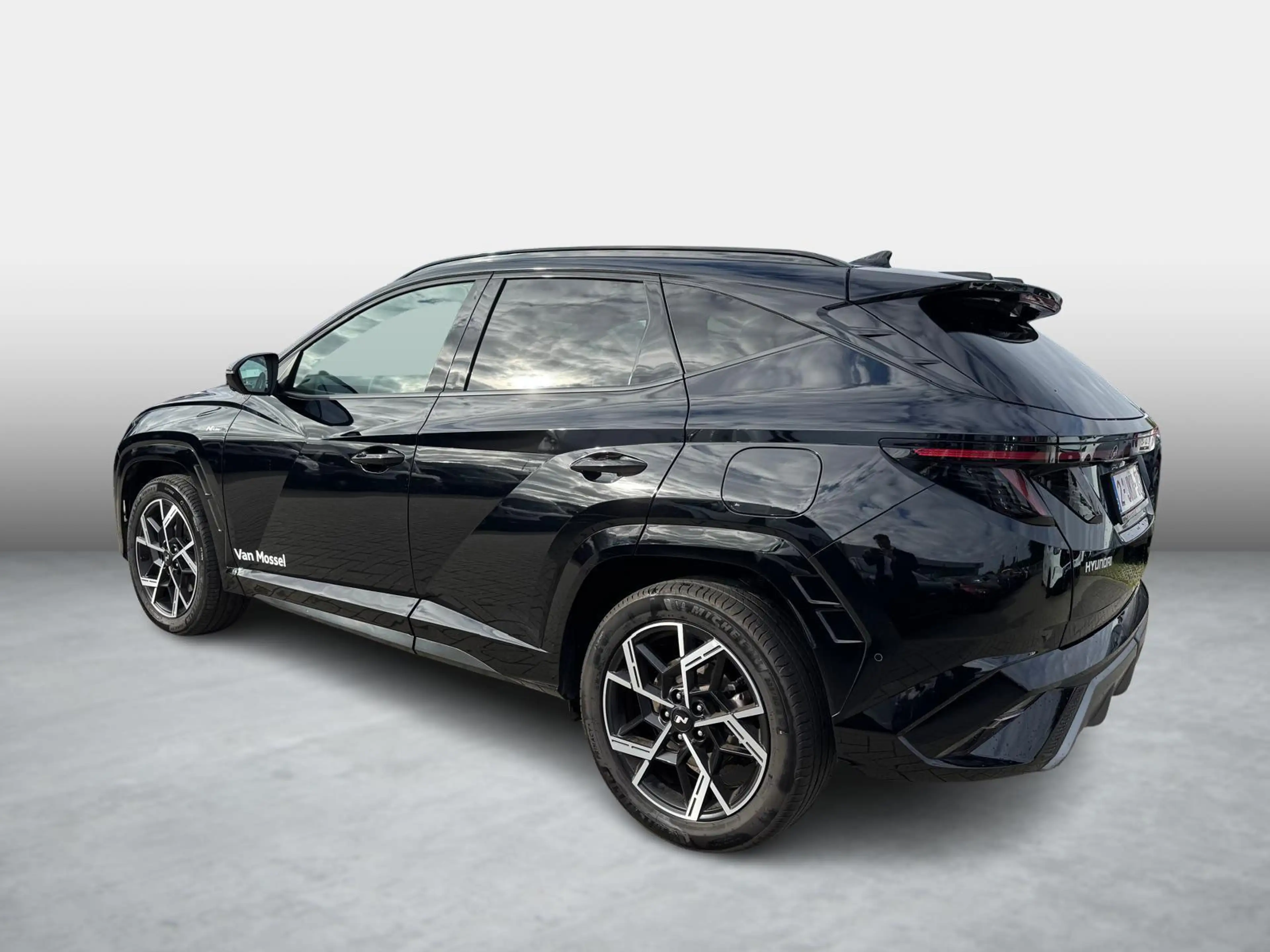 Hyundai TUCSON 1.6 T-GDi Hybrid Shine N-Line Sensation Pack — photo 6