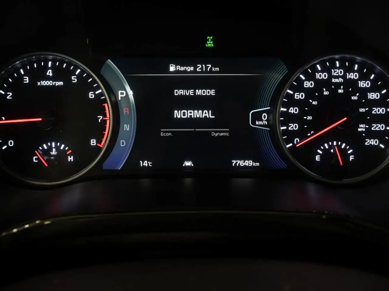 Kia Seltos снимка Kia Seltos