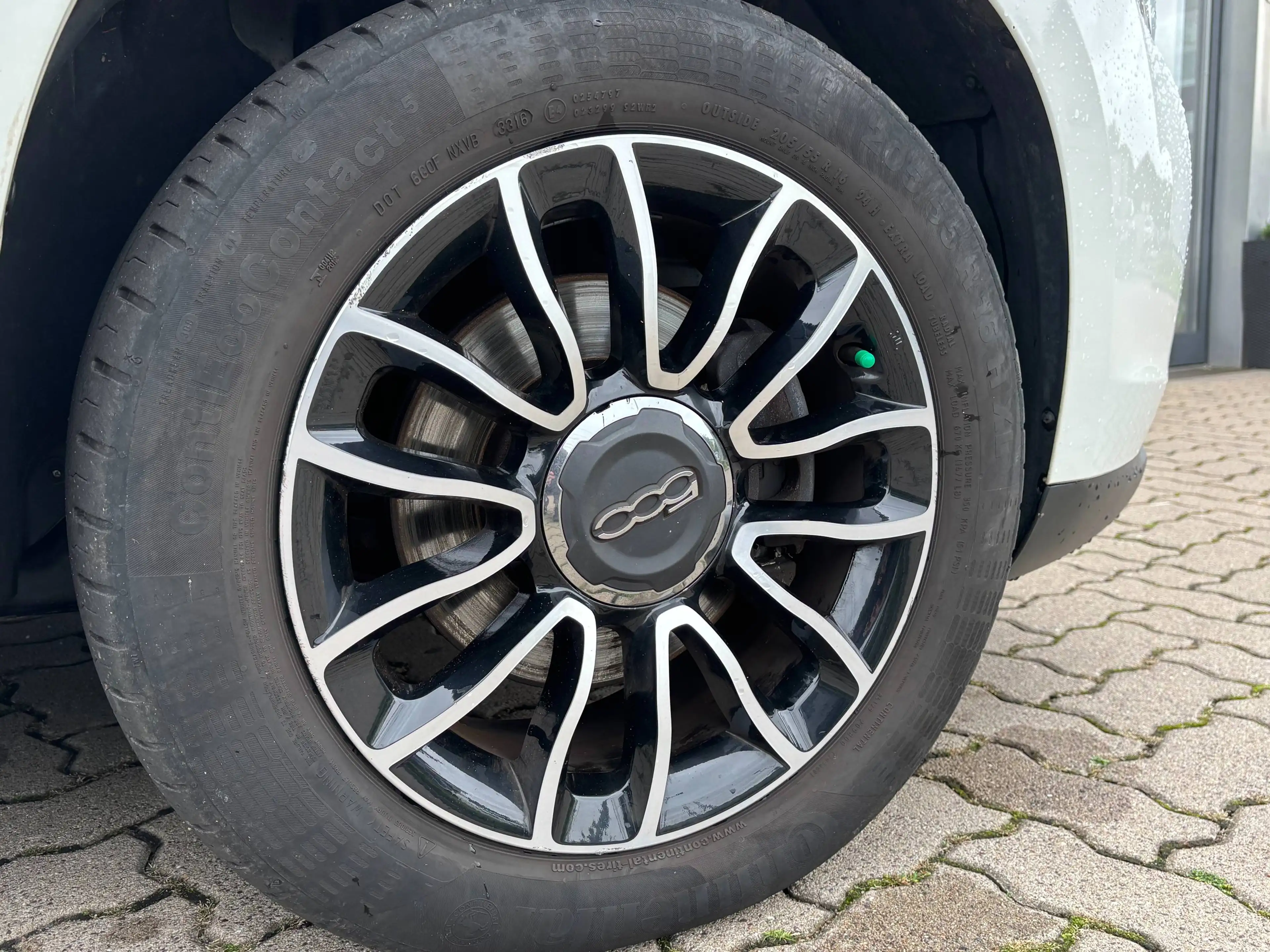 Fiat 500L Lounge — photo 9
