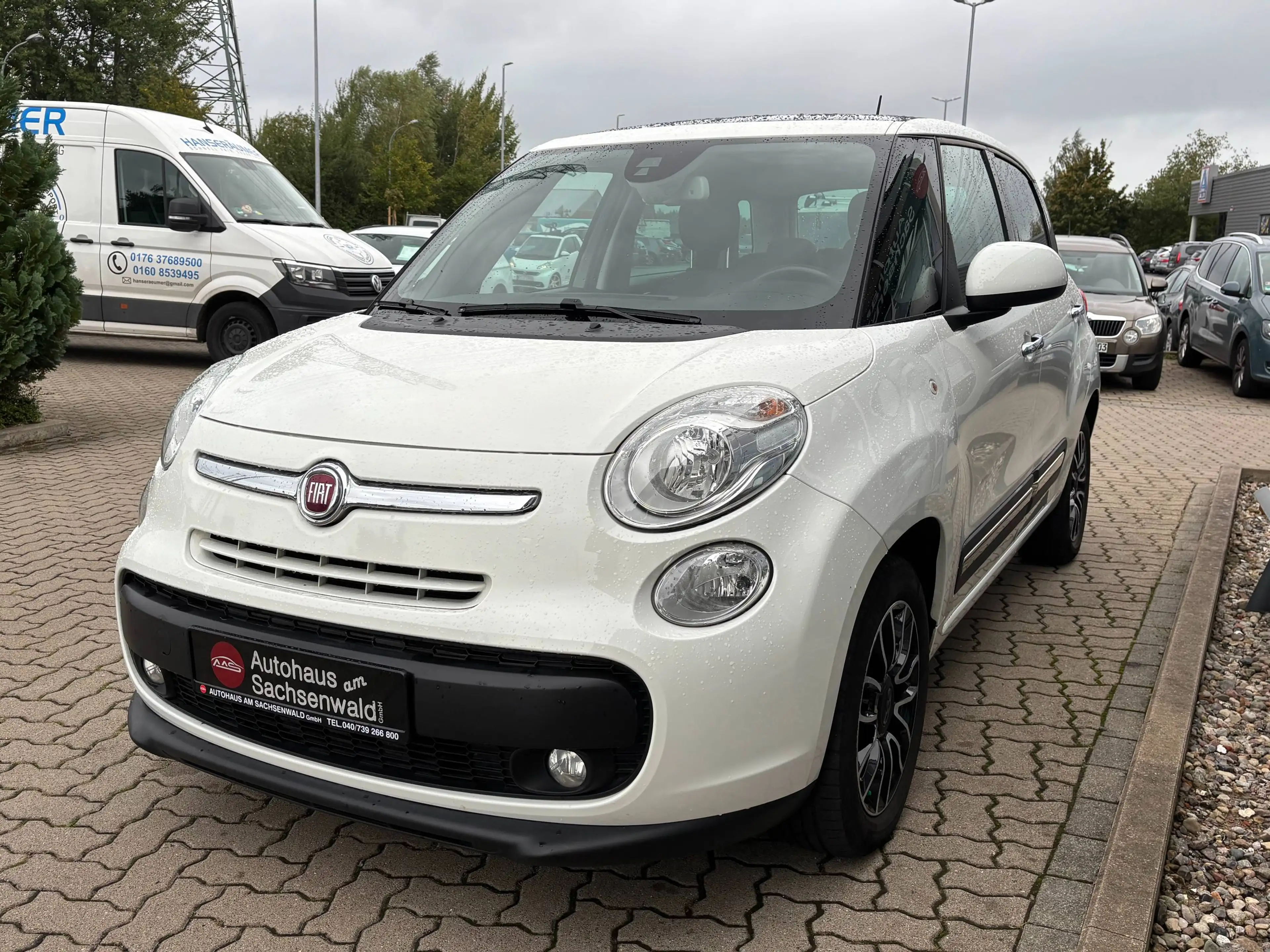 Fiat 500L Lounge — photo 3