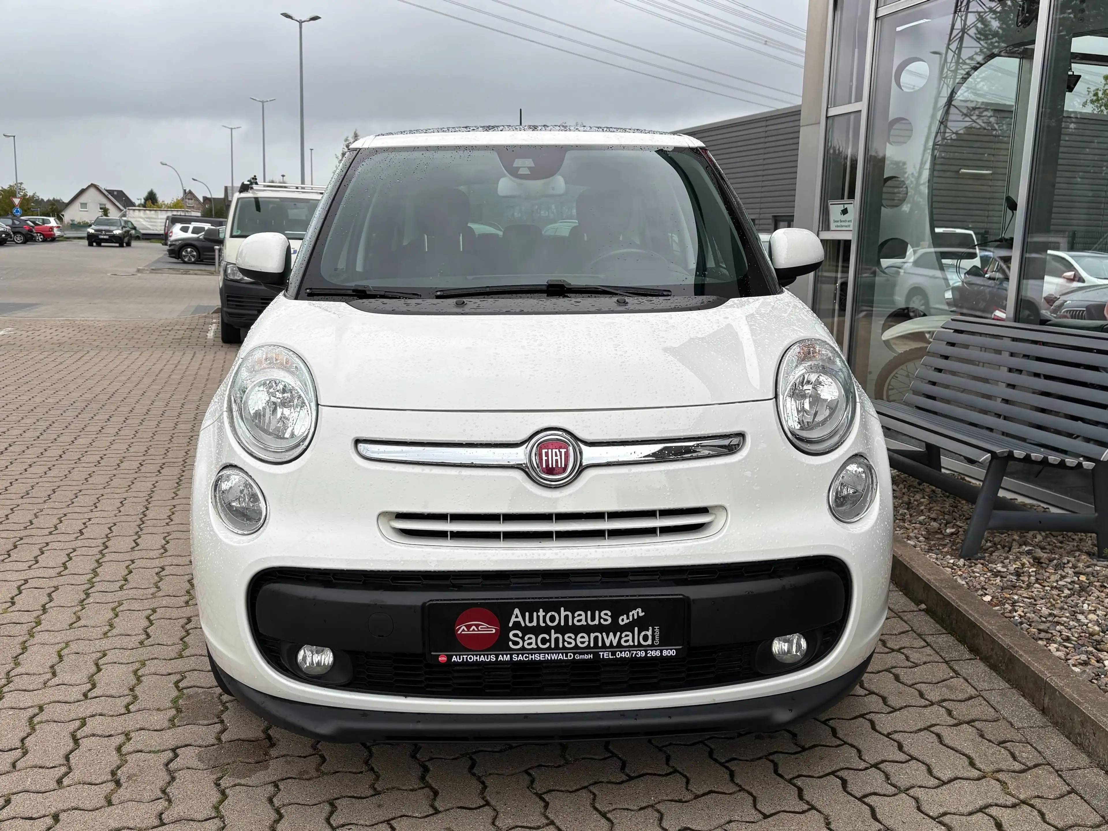 Fiat 500L Lounge — photo 2