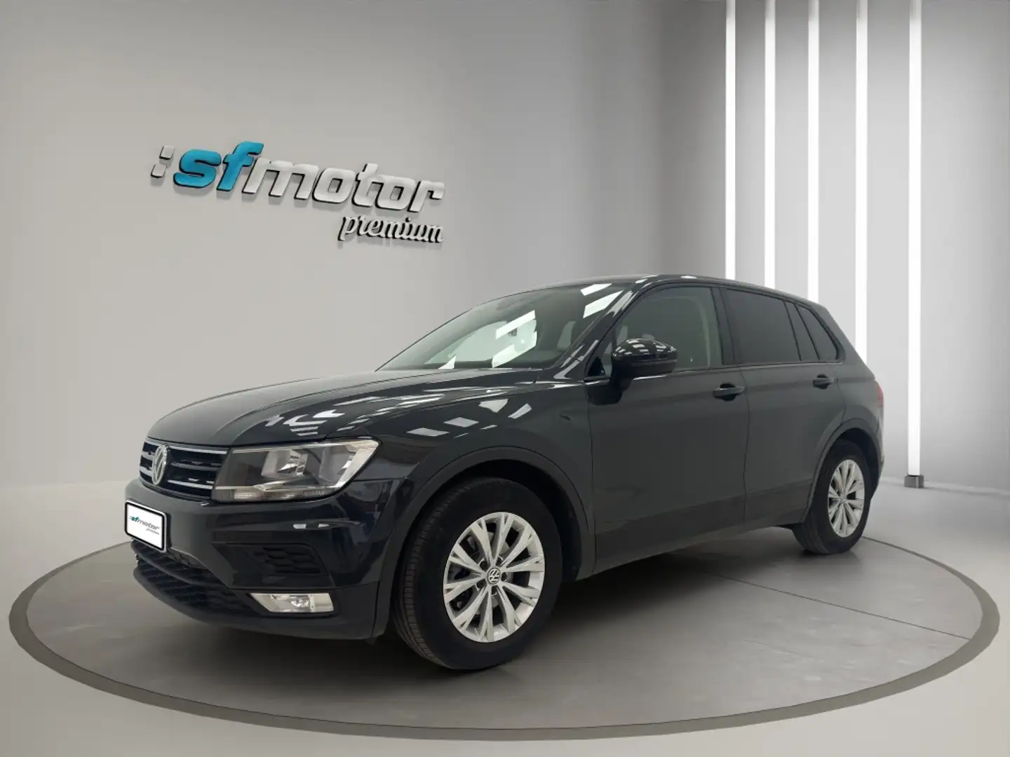 Volkswagen Tiguan 2.0TDI Advance 110kW (4.75) Gris - 1