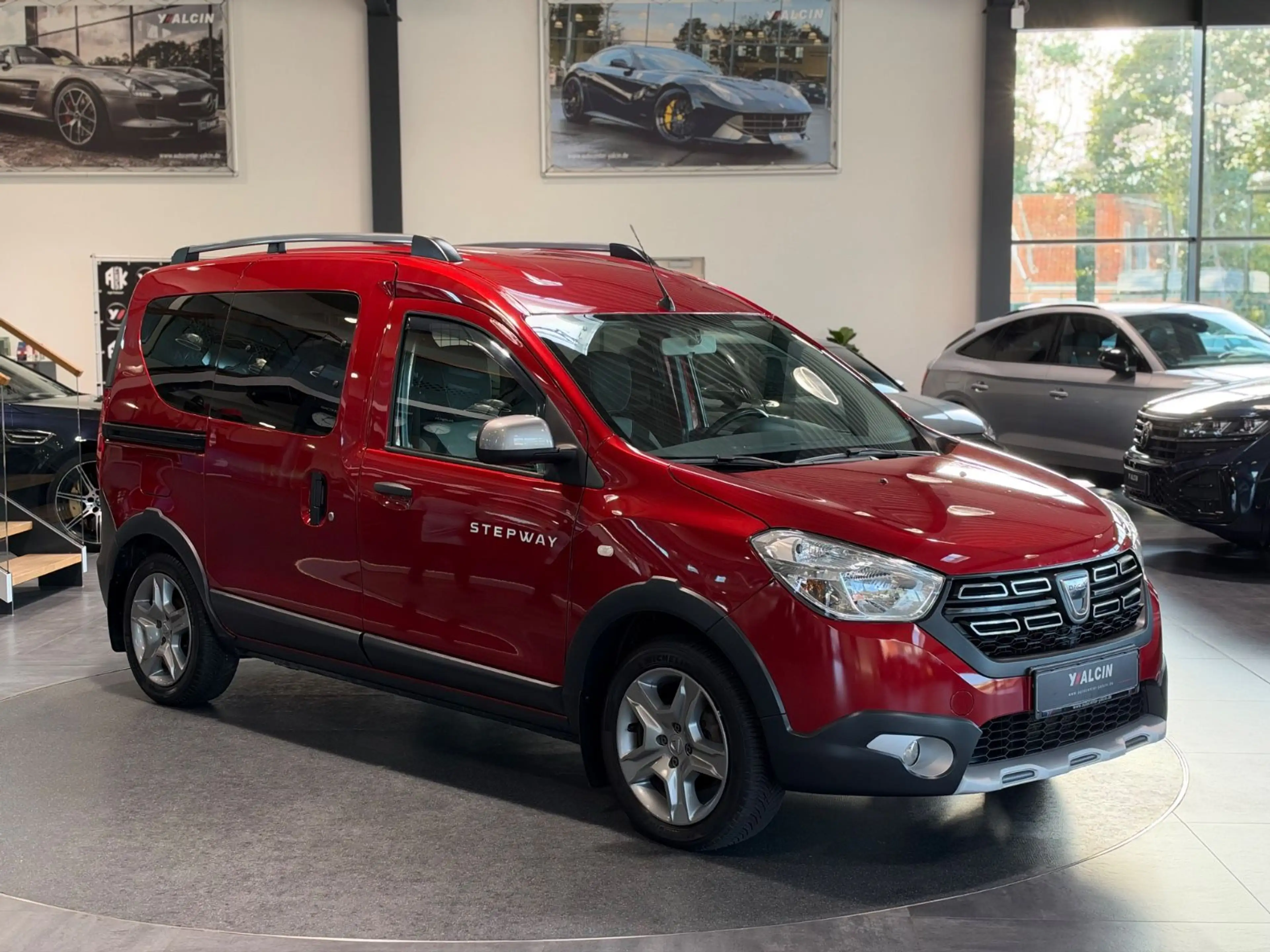 Dacia Dokker Blue dCi 95 Stepway Plus S-HE/R-CAM/AHK — photo 8