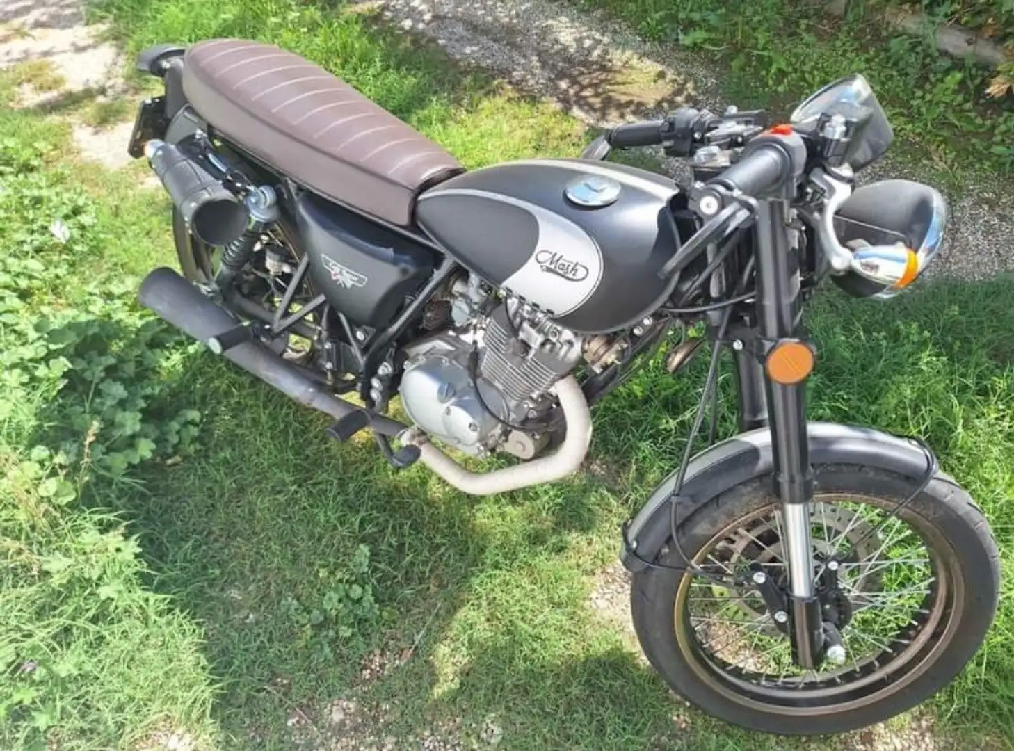 Mash Café Racer Black - 1