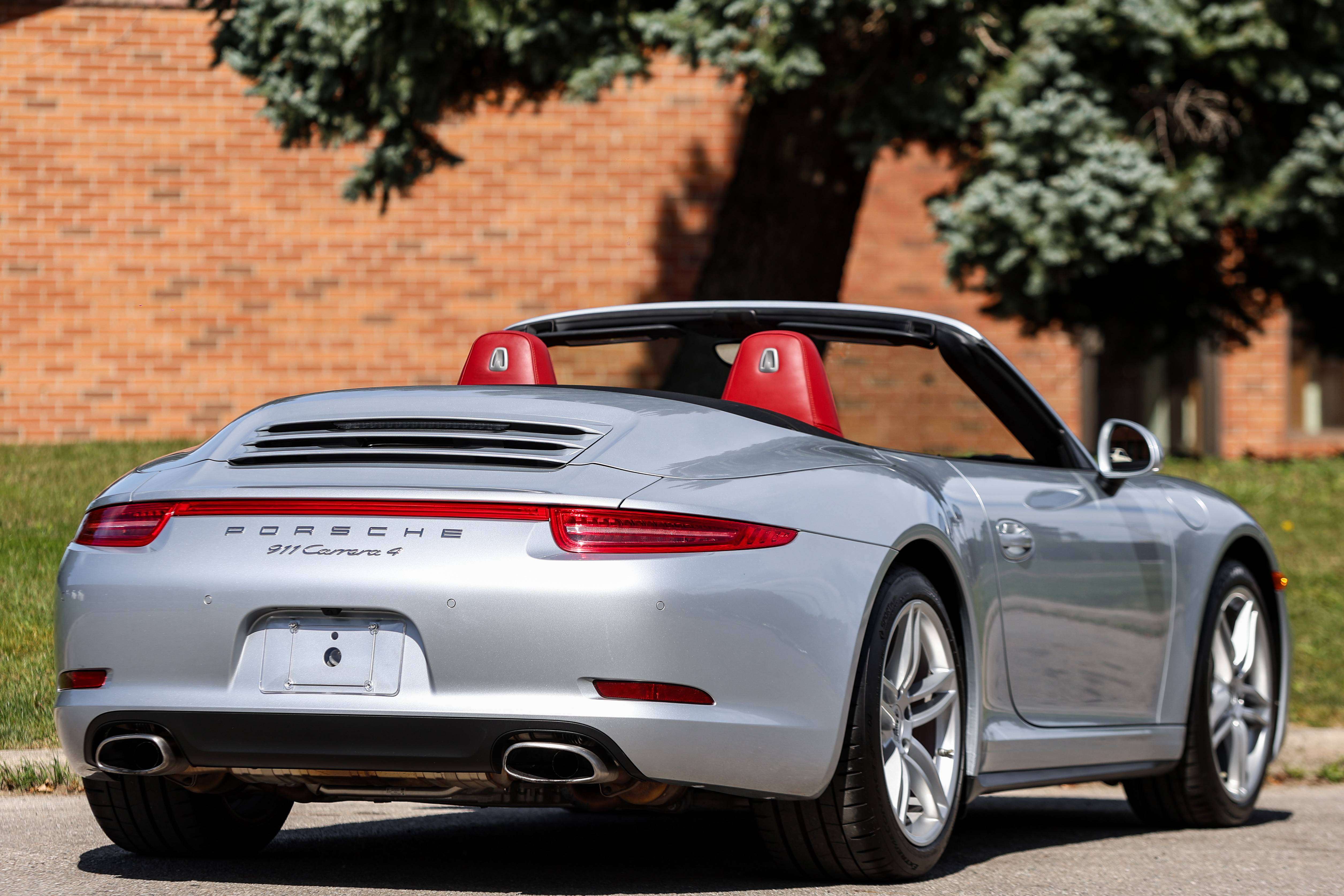 2015 Porsche 911