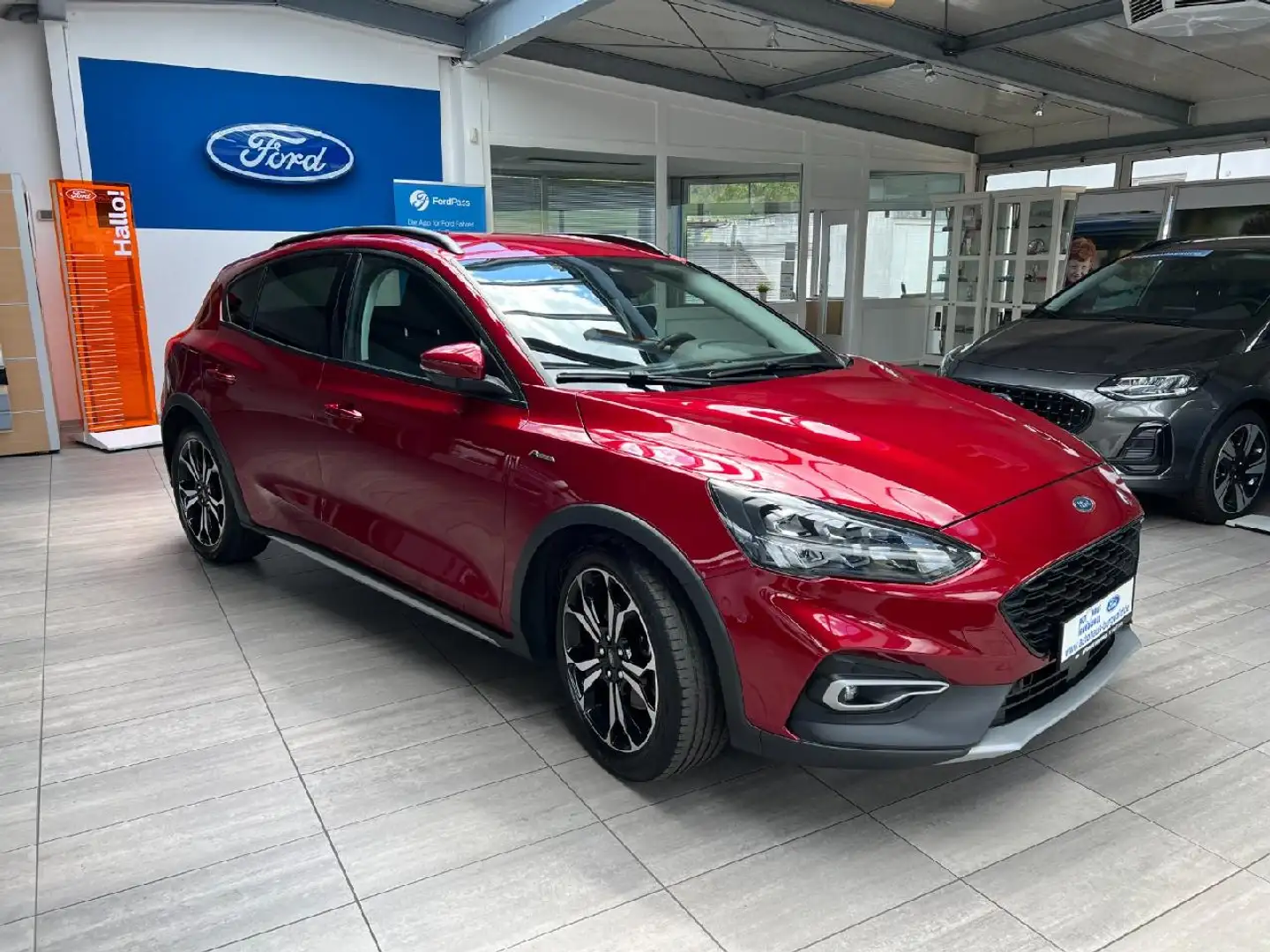 Ford Focus Focus 1.0 EcoBoost Active (Euro 6d-Temp) Rot - 2