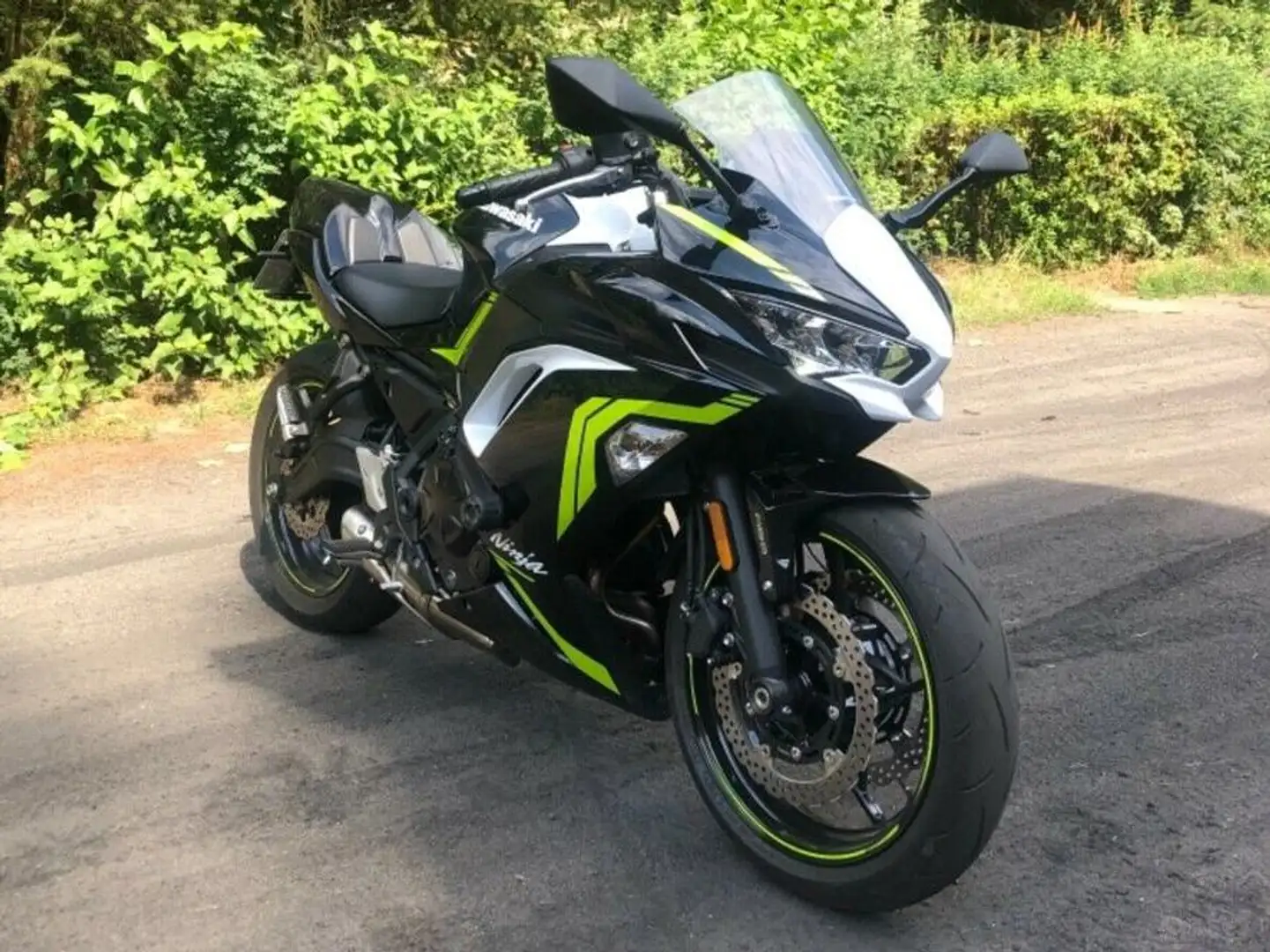 Kawasaki Ninja 650 Negro - 1