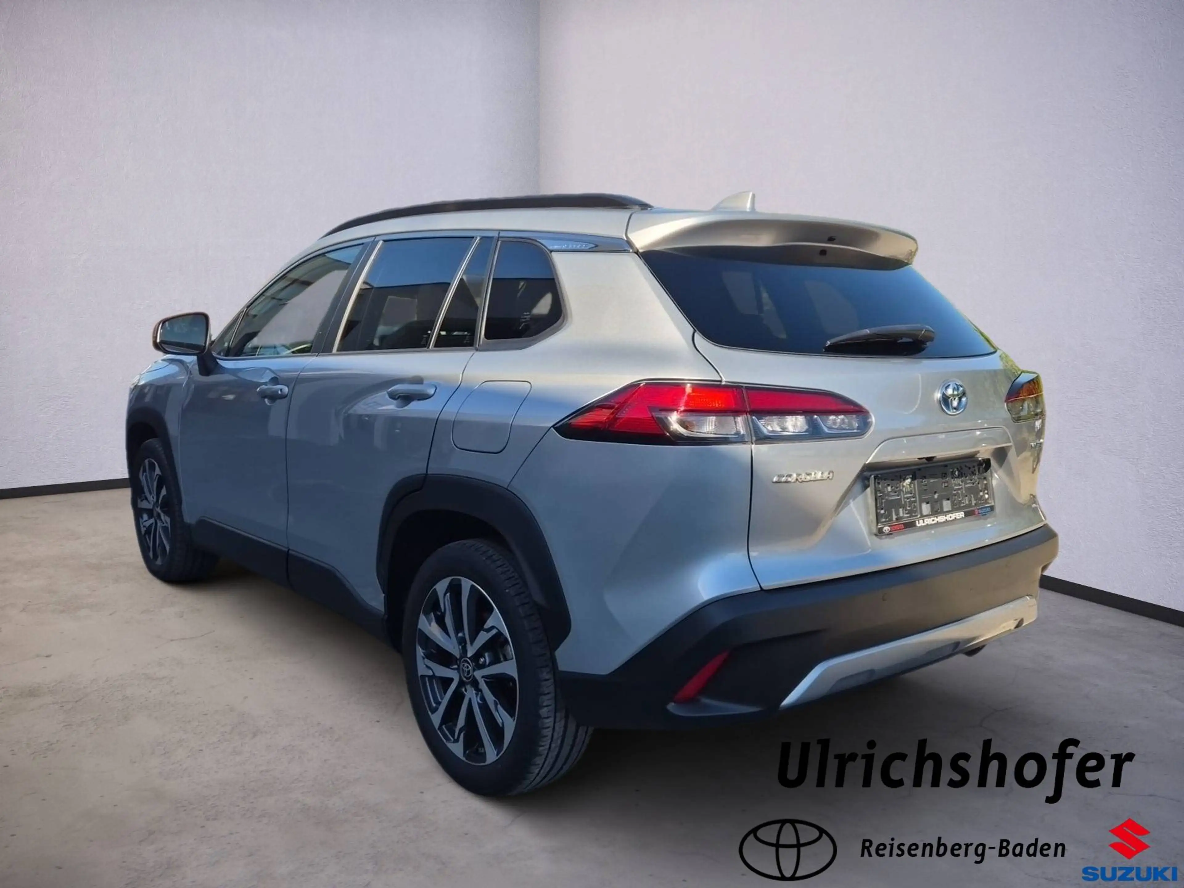 Toyota Corolla Cross 2,0 HSD Active Drive 2WD — photo 5