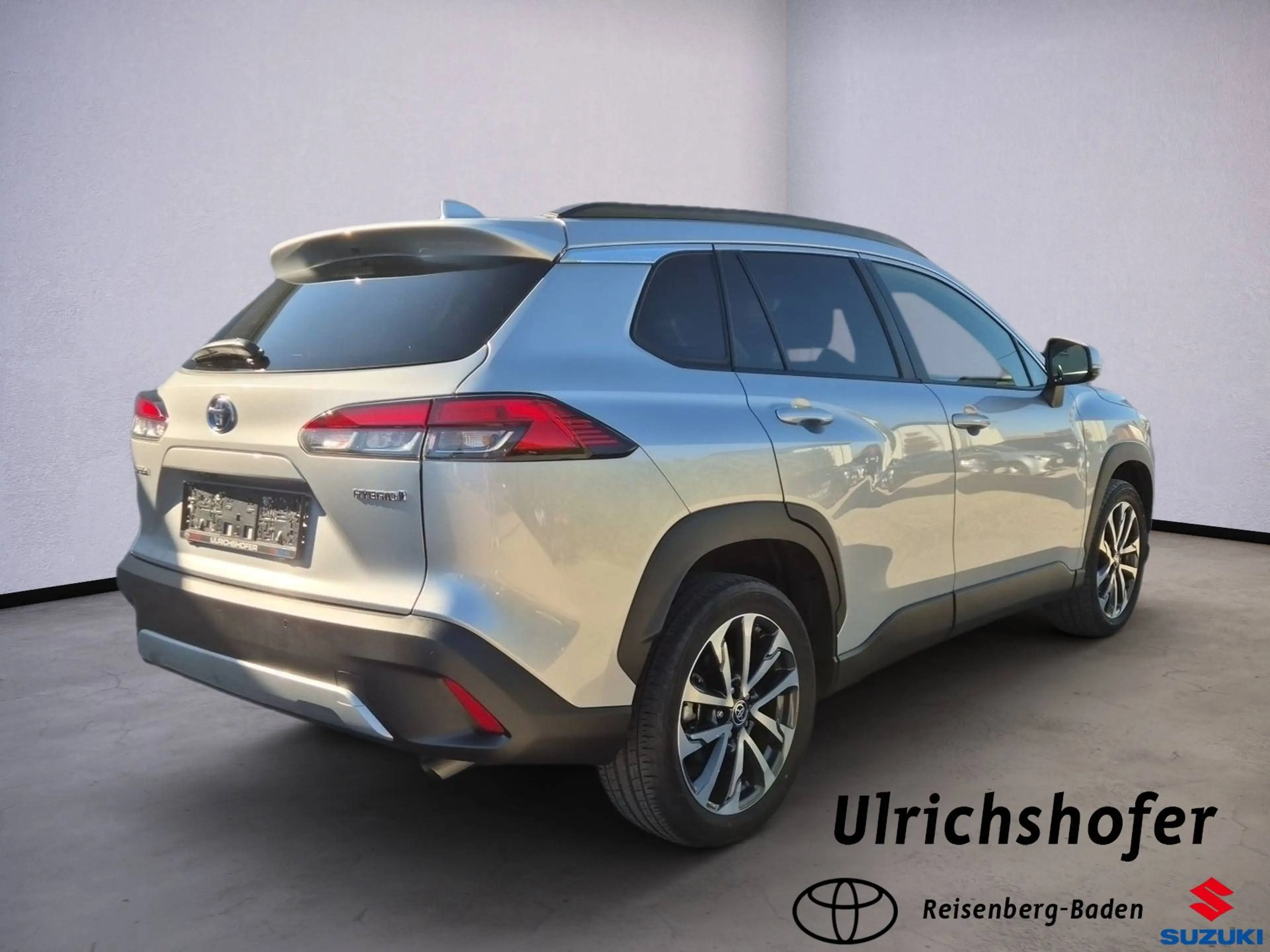 Toyota Corolla Cross 2,0 HSD Active Drive 2WD — photo 4