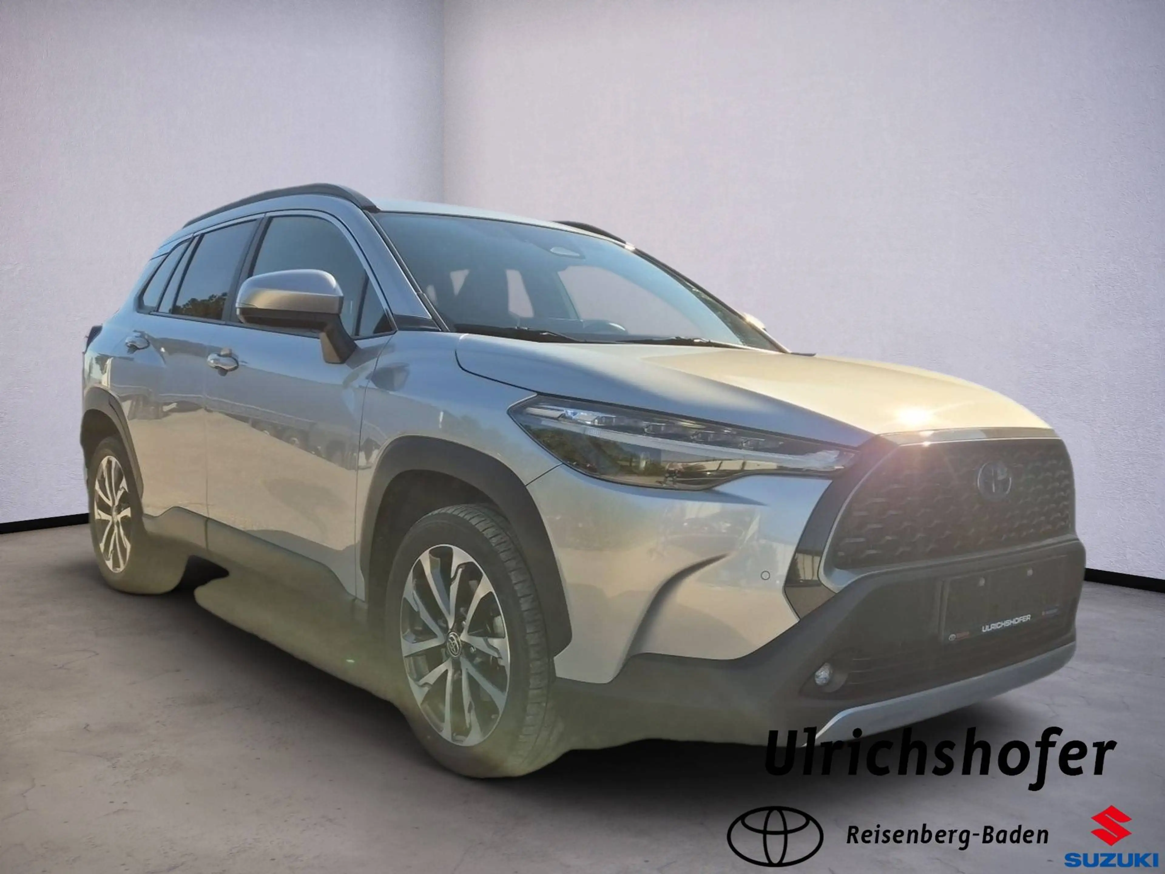 Toyota Corolla Cross 2,0 HSD Active Drive 2WD — photo 2