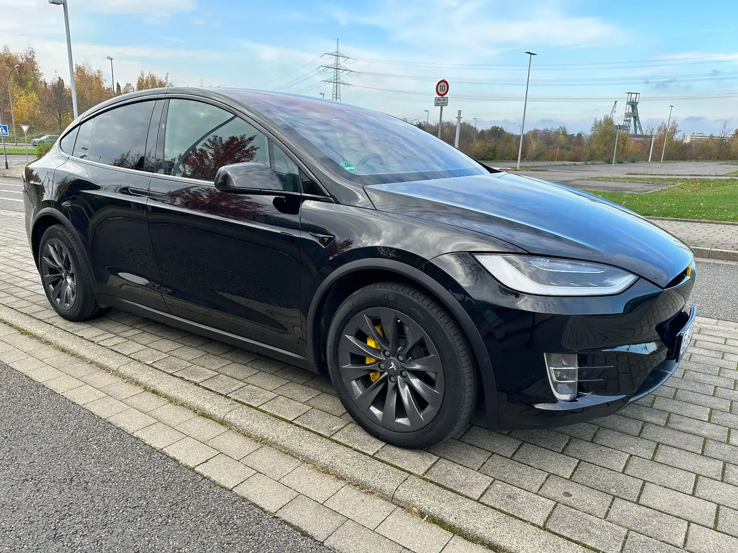 Tesla Model X 100 D Performance Dual Schwarz - 1