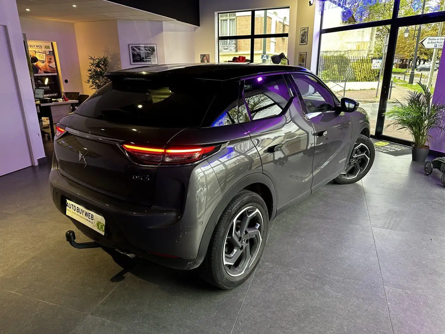 DS Automobiles DS 3 DS3 CROSSBACK PureTech 130 EAT8 RIVOLI / ENTRETIEN Сірий - 2