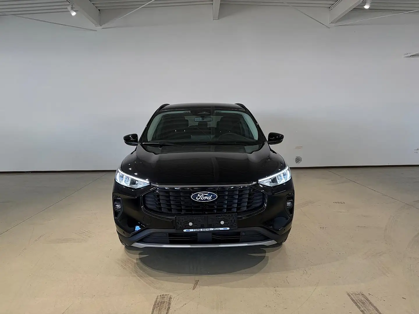 Ford Kuga 1,5 EcoBoost Titanium Schwarz - 2
