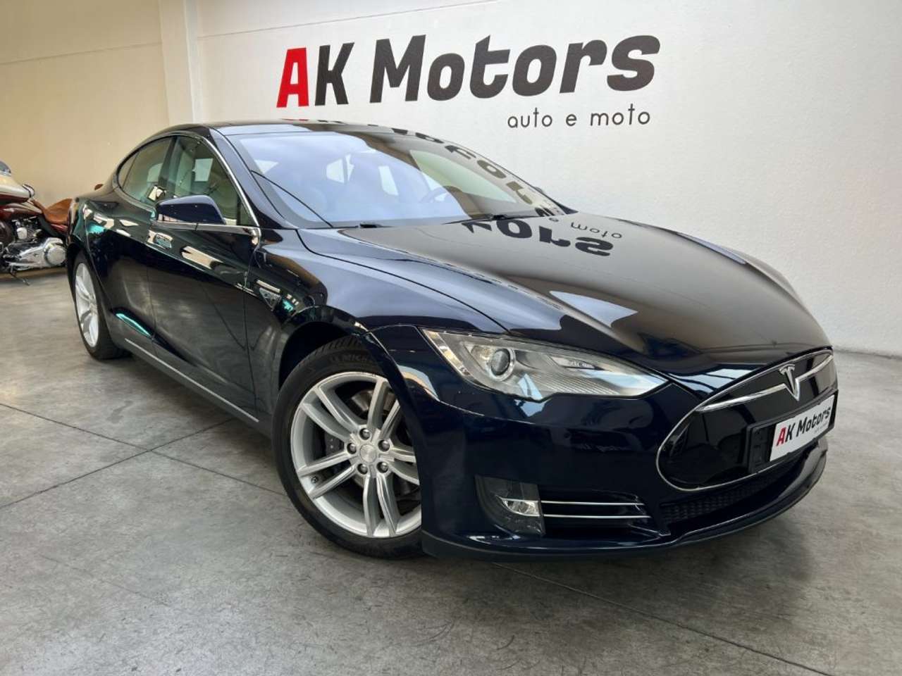 Tesla Model S 85 KWh