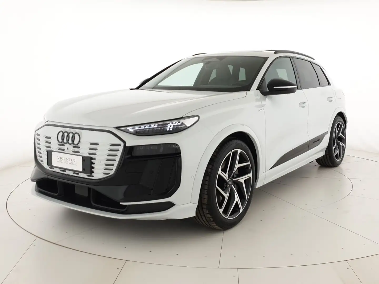 Audi Q6 387CV quattro S line Edition Bianco - 1
