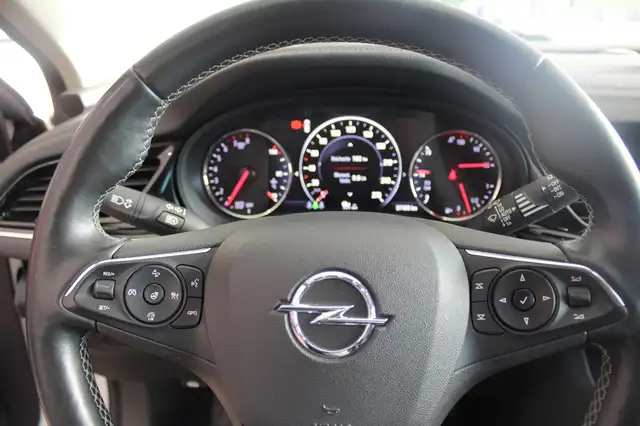 Opel Insignia view 10