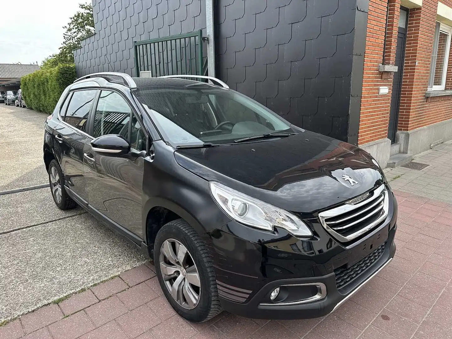 Peugeot 2008 1.2 I MET 105DKM HANDELAARS & EXPORT Noir - 2