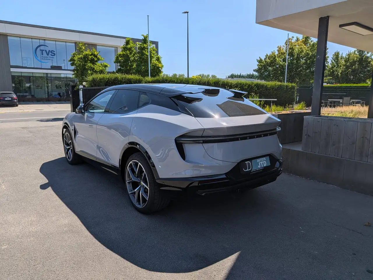 Lotus Eletre 2025