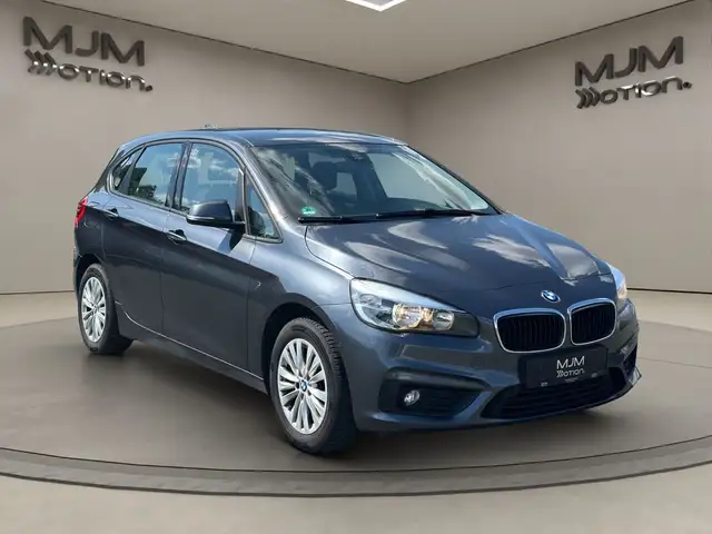 BMW 218 Active Tourer d xDrive Navi Tempomat Automat