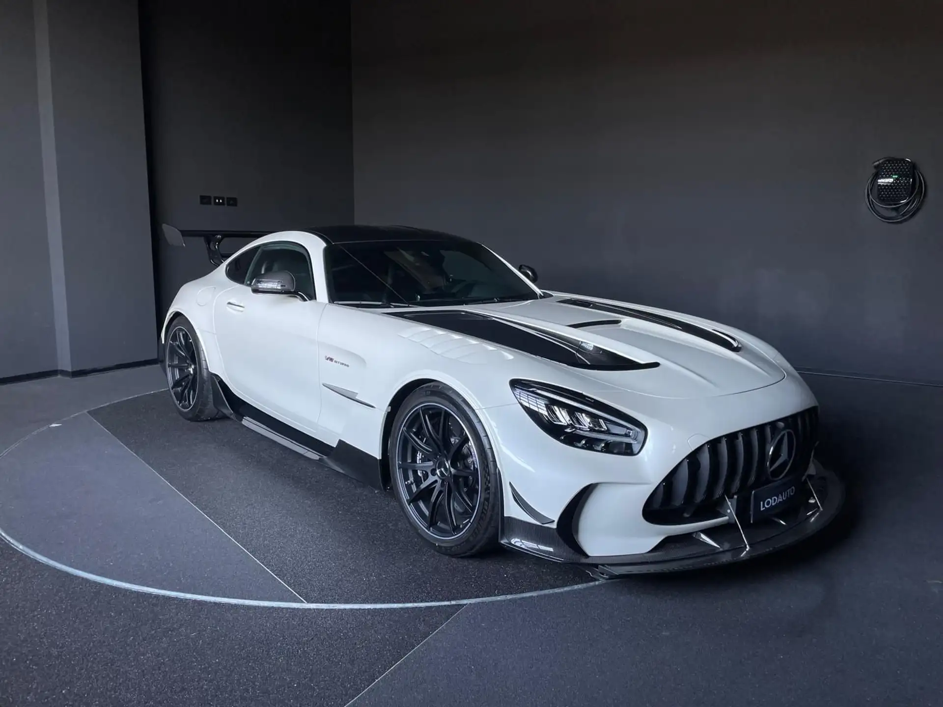 벤츠 AMG GT 2022 흰색 사진 3