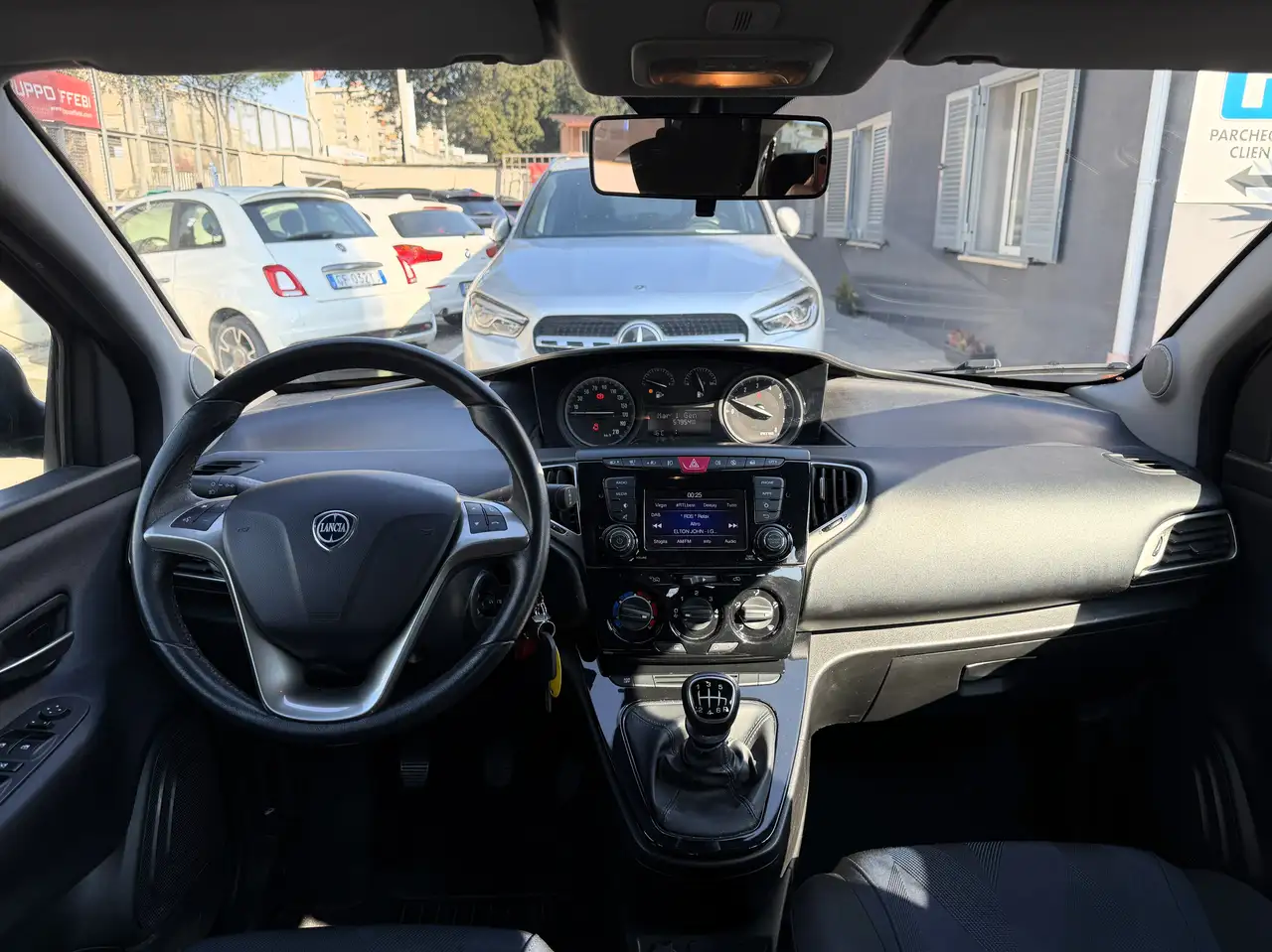 Lancia Ypsilon 2021 — фото 9
