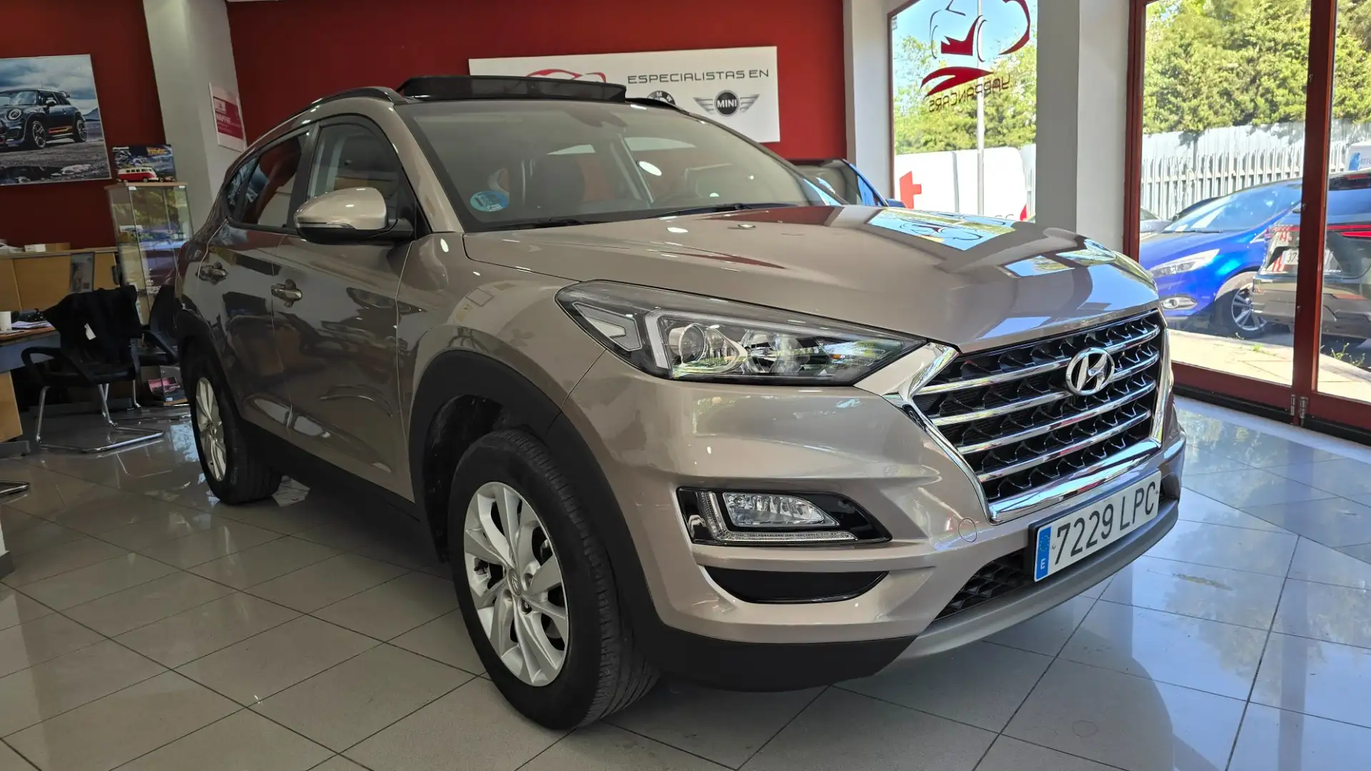 Hyundai TUCSON 1.6 CRDI 85kW (116CV) 48V SLE Sky 4X2 Beige - 1
