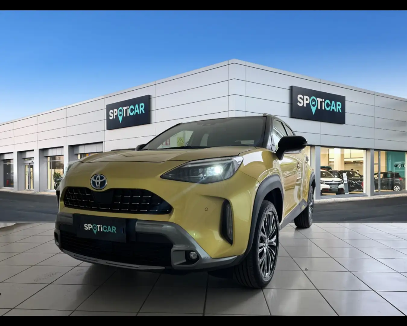 Toyota Yaris Cross 1.5 H Adventure Gold - 1