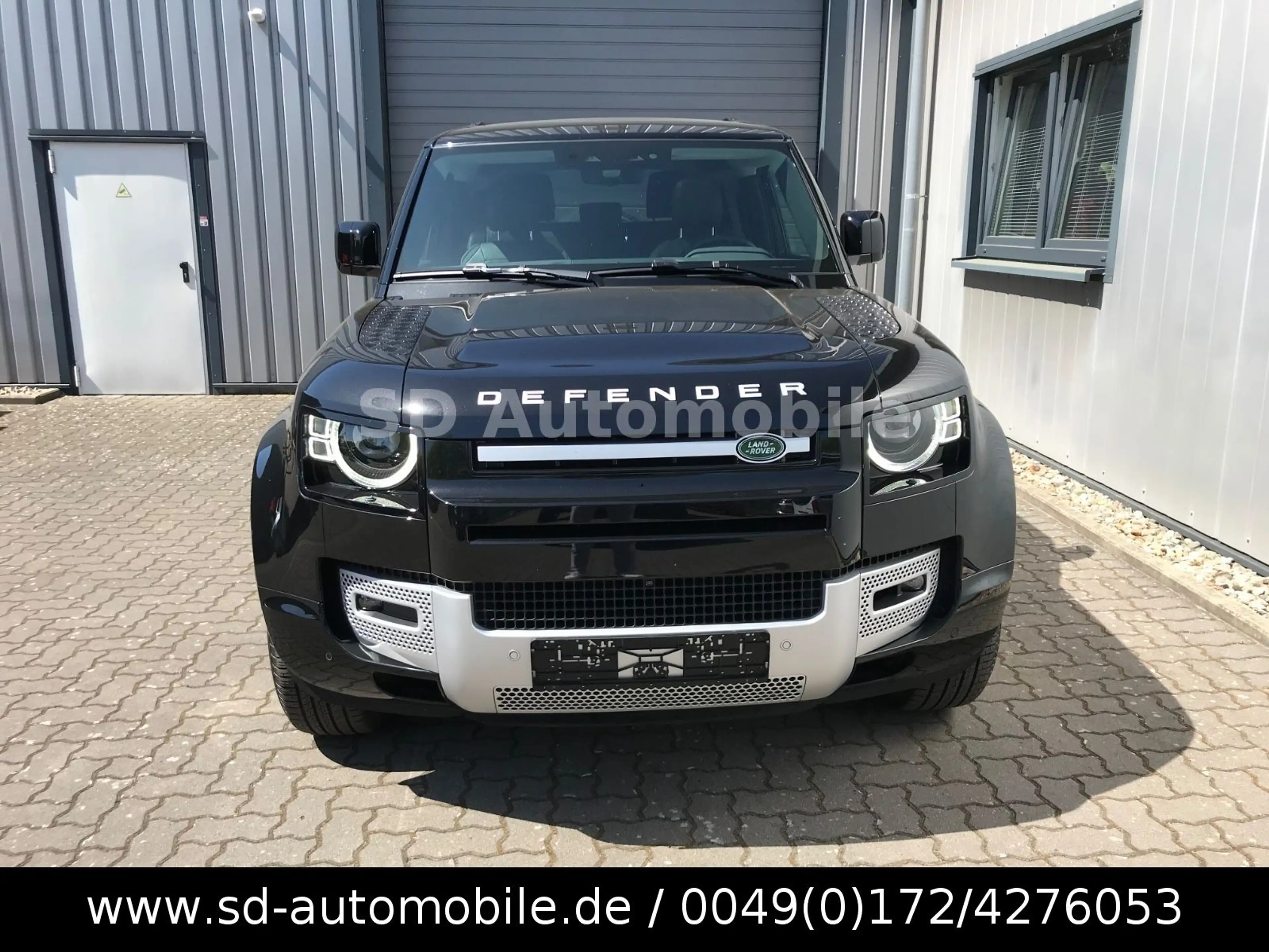 Land Rover Defender 90 XS Edition 3,0 D250 PANO+AHK+LUFT — photo 2