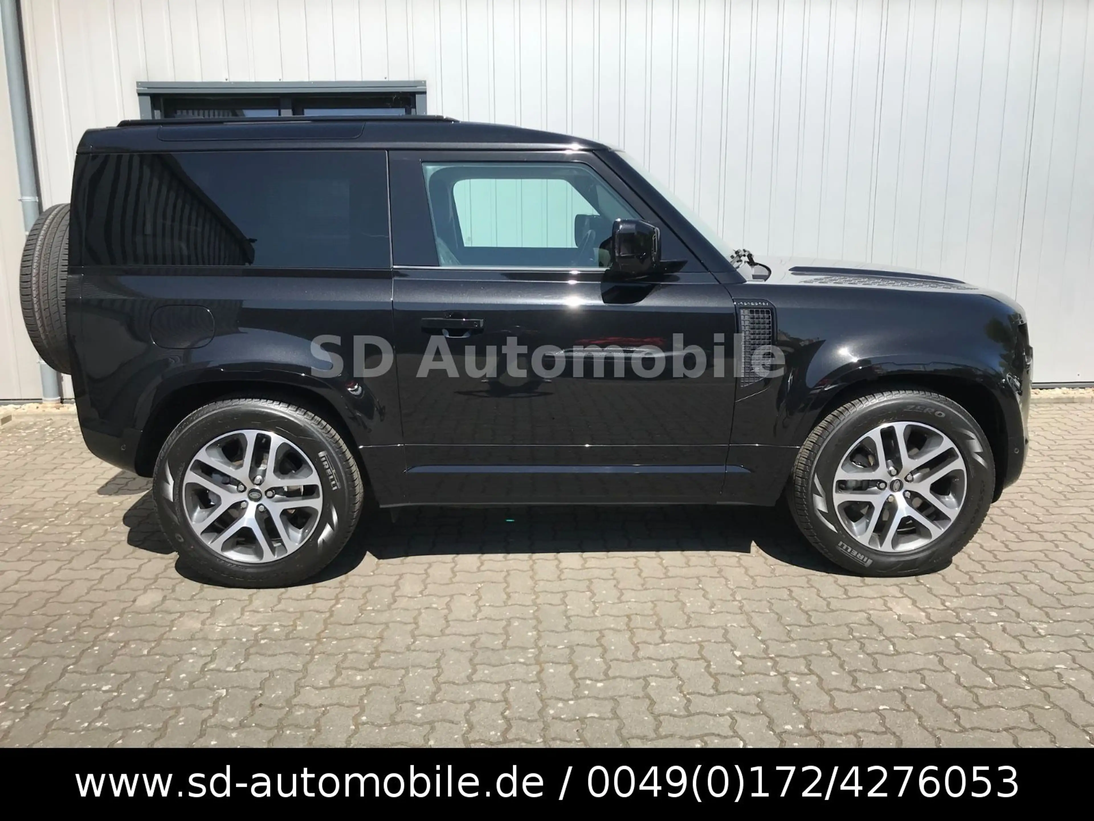 Land Rover Defender 90 XS Edition 3,0 D250 PANO+AHK+LUFT — photo 3