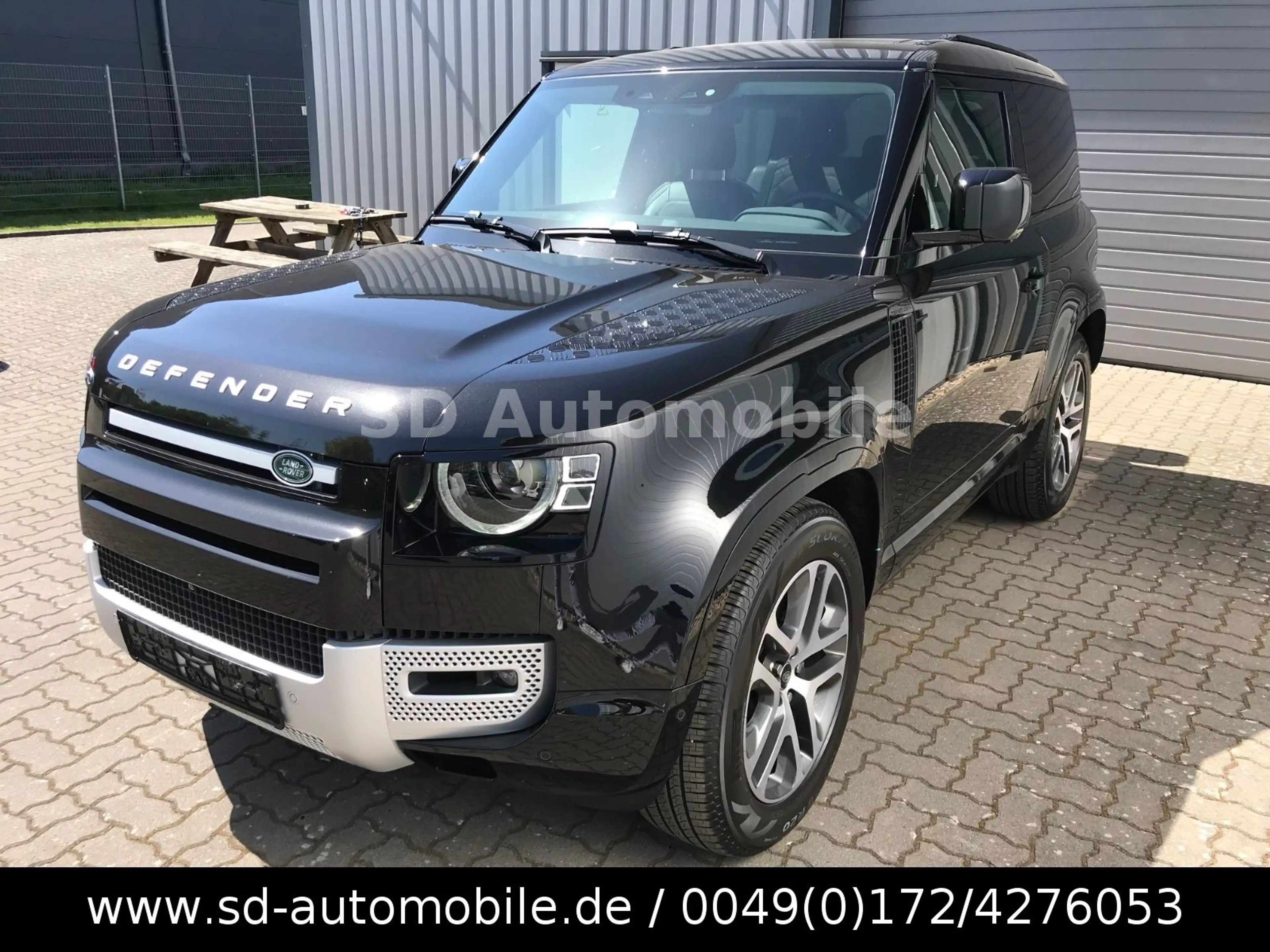 Land Rover Defender 90 XS Edition 3,0 D250 PANO+AHK+LUFT — photo 5