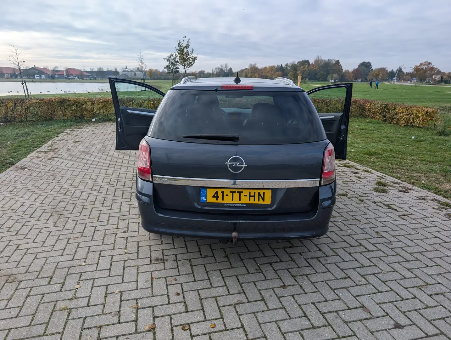 Opel Astra Astra 1.8 Executive Blauw - 2