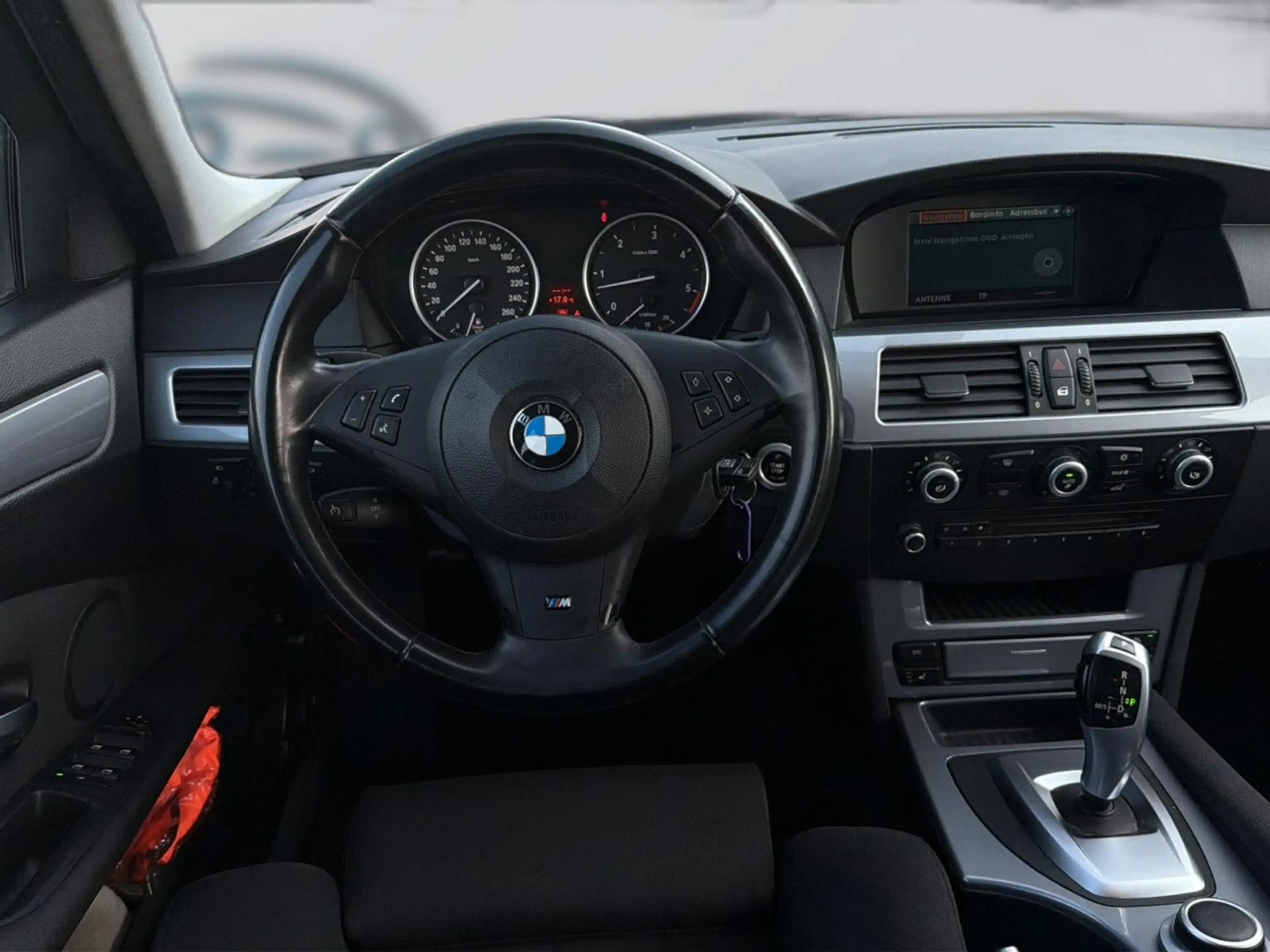 BMW 525 d Touring Sportsitze Navi Xenon — photo 13
