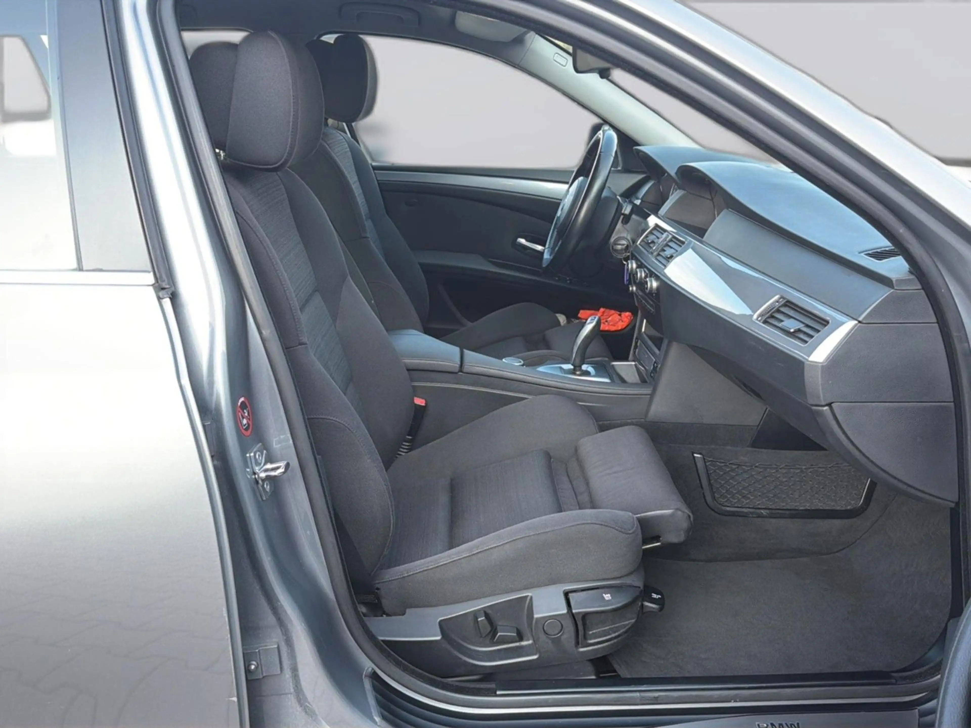 BMW 525 d Touring Sportsitze Navi Xenon — photo 10