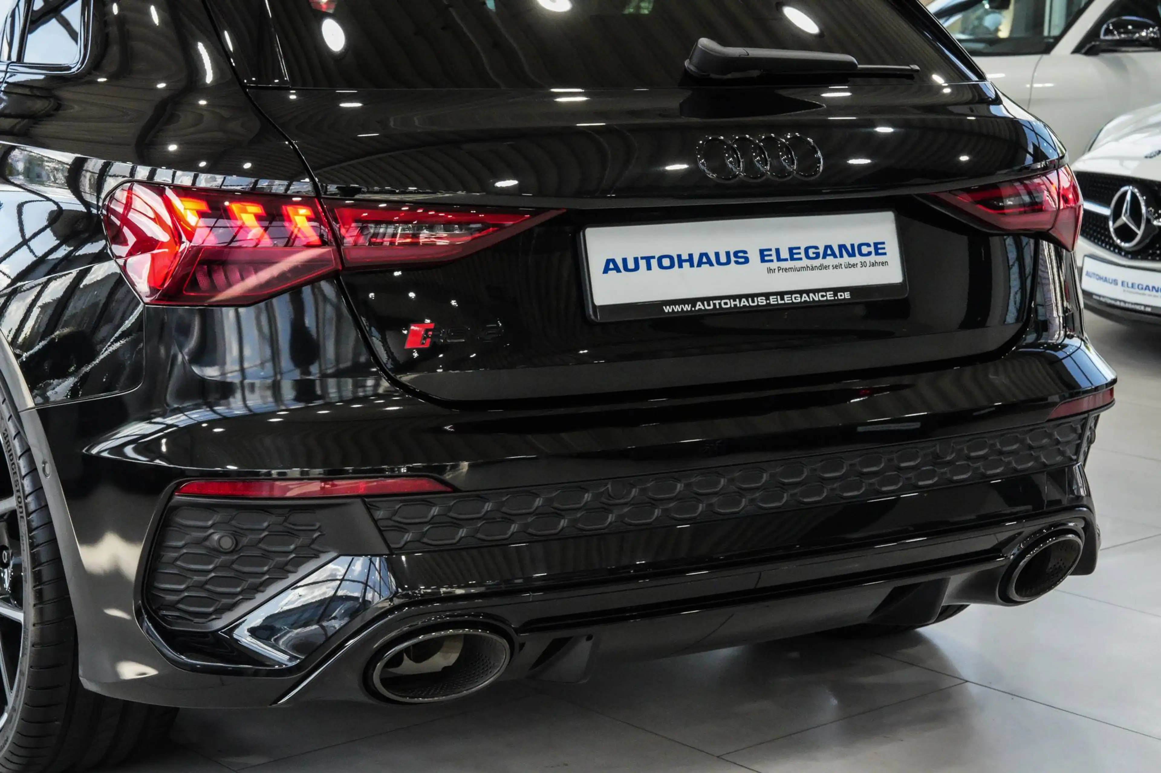 Audi RS3 Sportback Quattro*RS-SPORTSITZE*B&O*MASSAGE* — photo 9