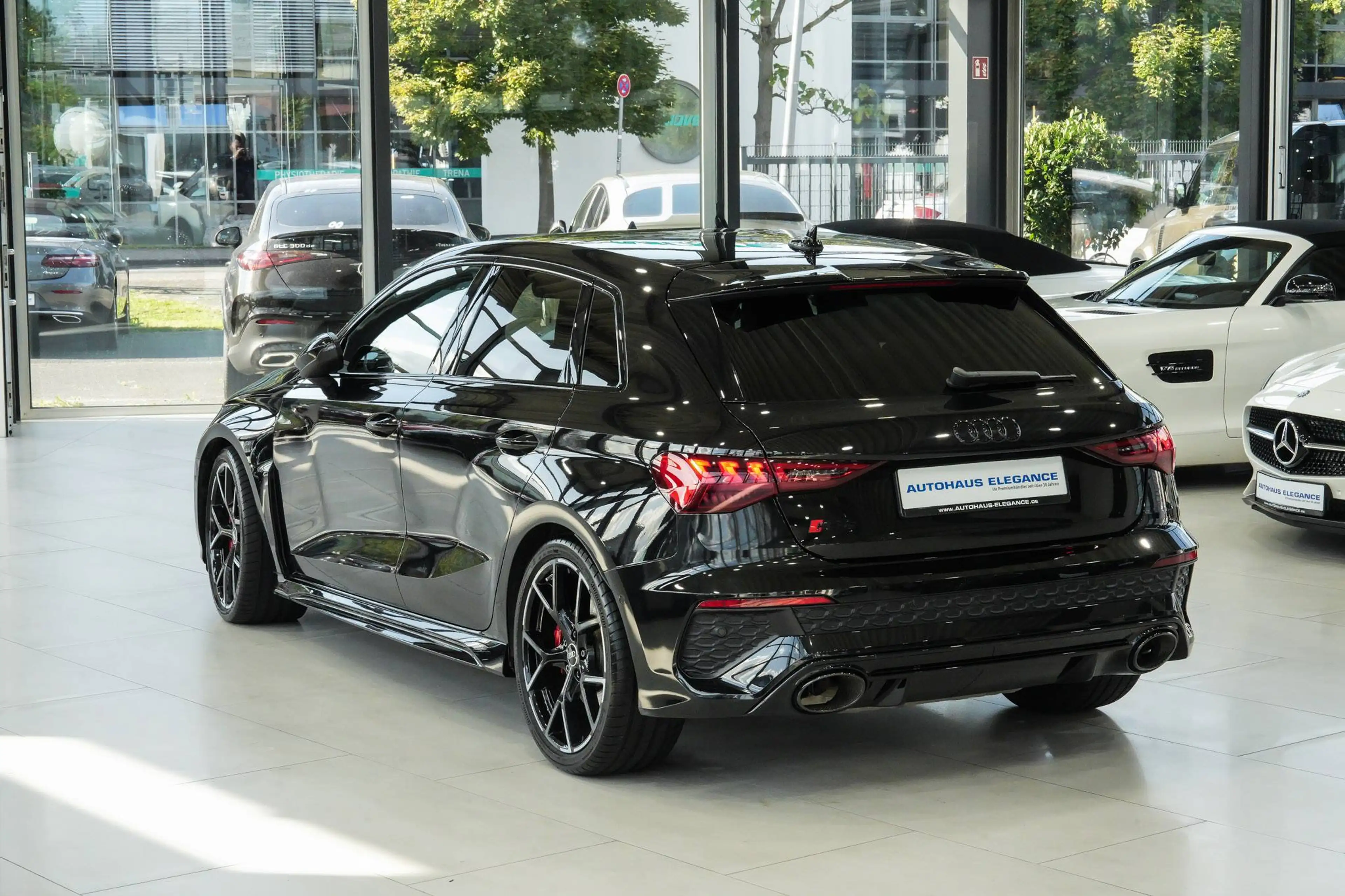 Audi RS3 Sportback Quattro*RS-SPORTSITZE*B&O*MASSAGE* — photo 3
