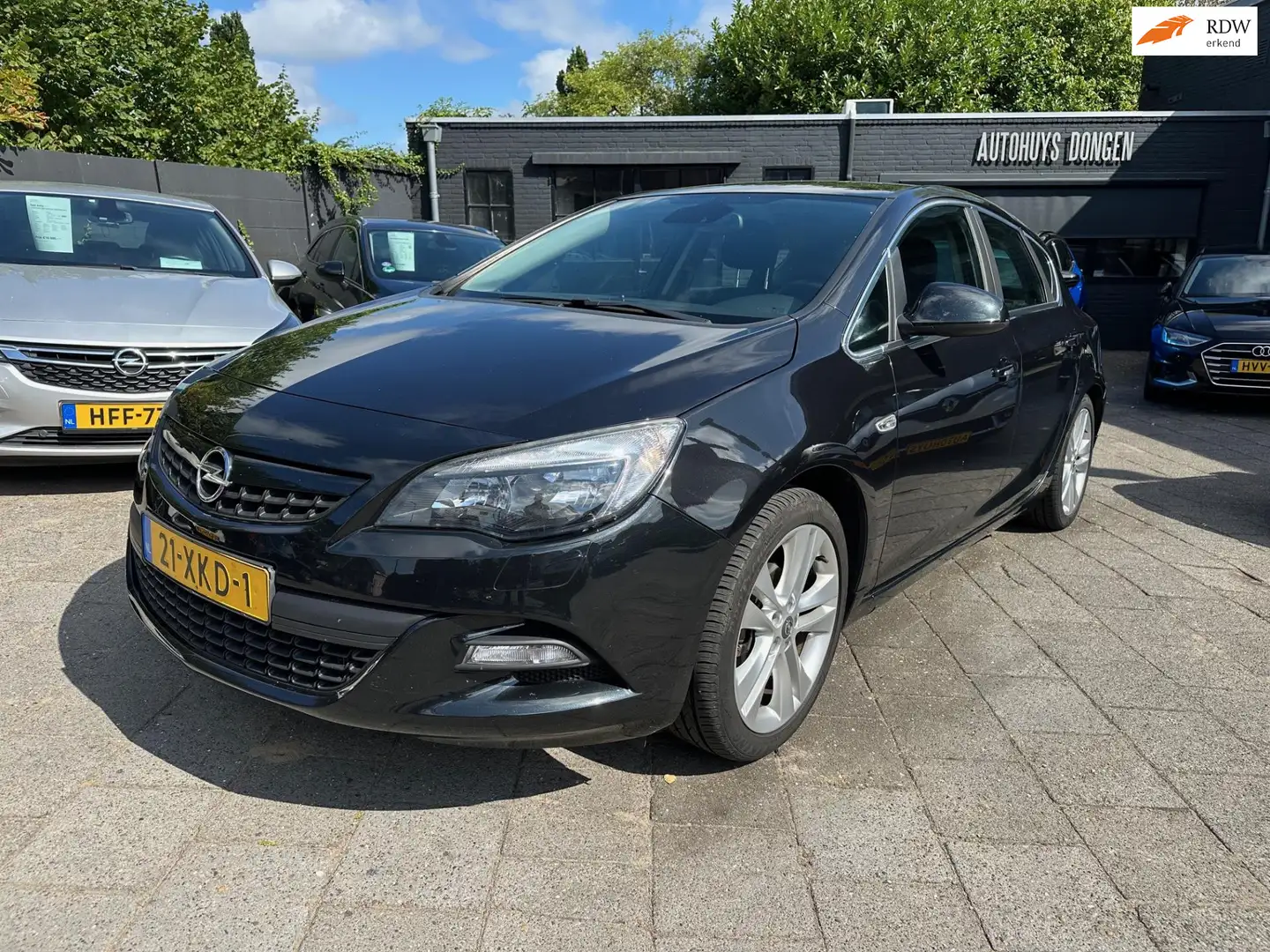 Opel Astra 1.4 Turbo (140pk) Cosmo! Navi! Bluetooth! Zwart - 1
