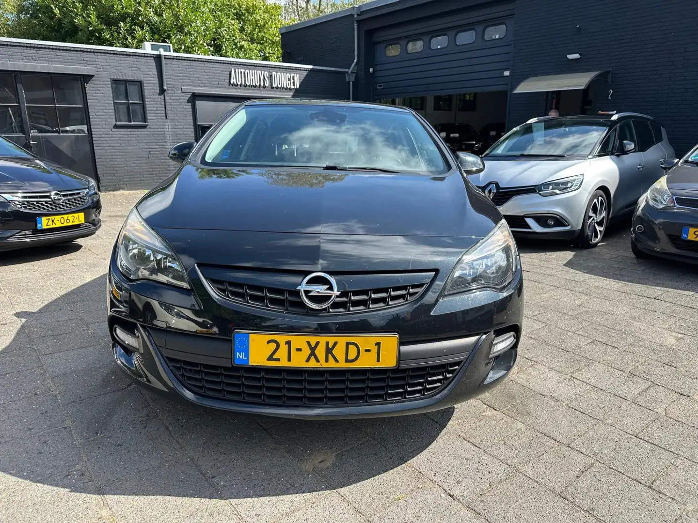 Opel Astra 1.4 Turbo (140pk) Cosmo! Navi! Bluetooth! Zwart - 2